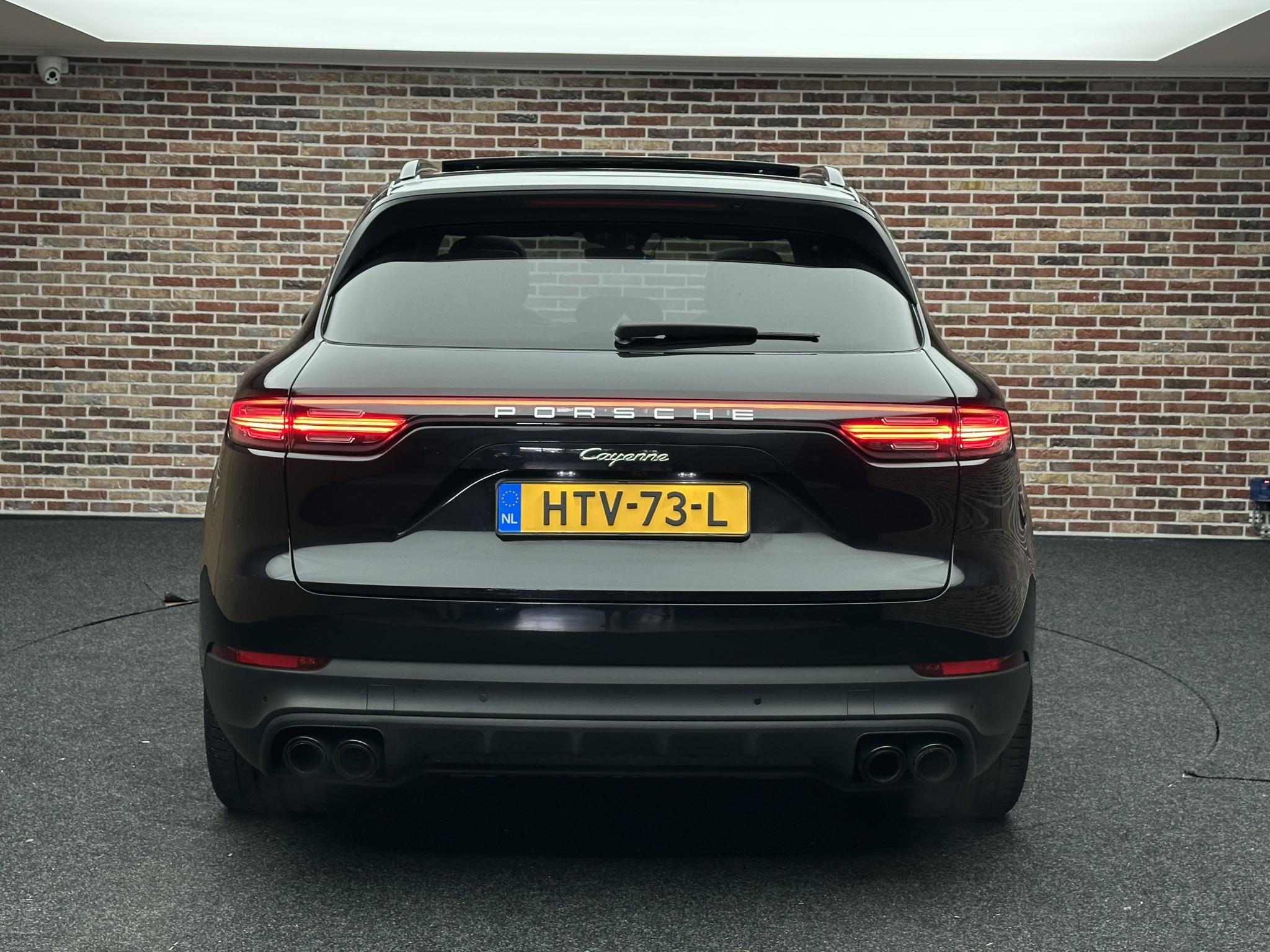 Foto van Porsche Cayenne E-hybrid