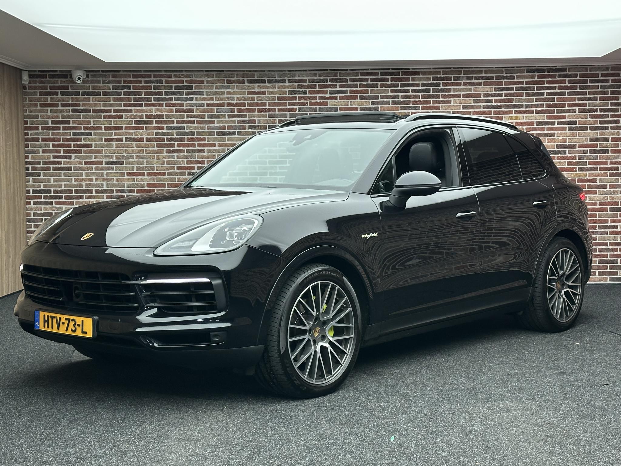 Foto van Porsche Cayenne E-hybrid