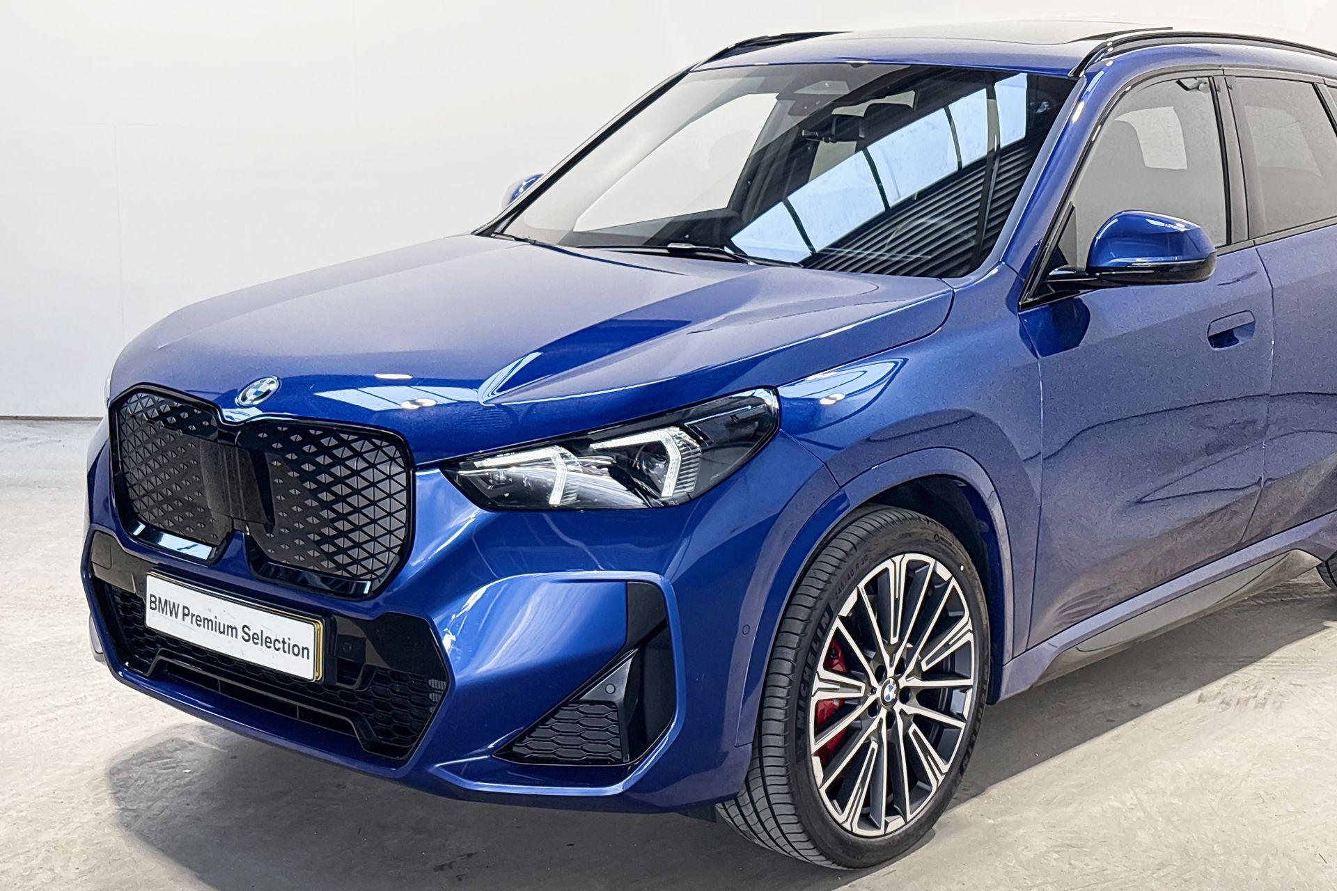 Foto van BMW Ix1 Xdrive30