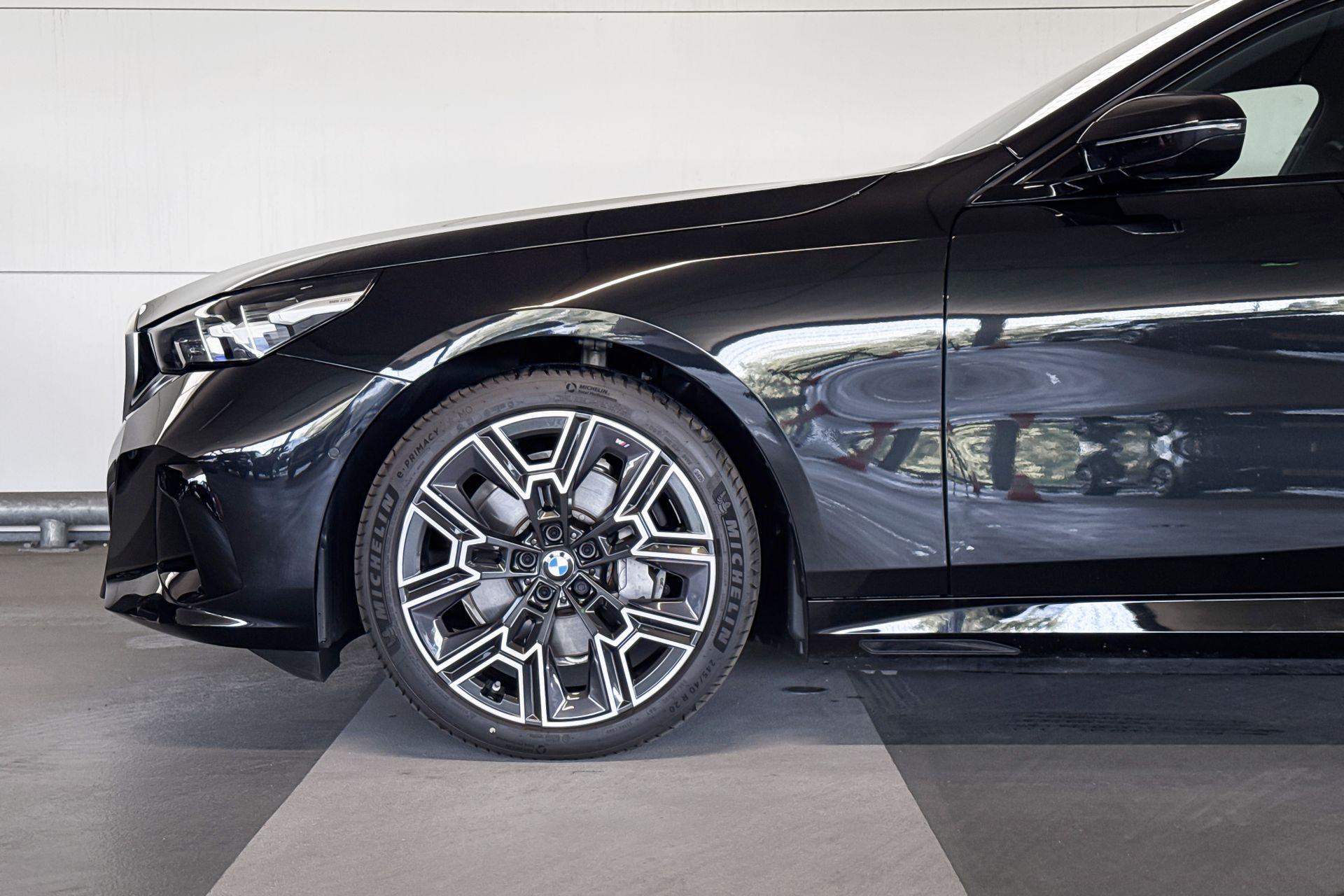Foto van BMW I5 Edrive40