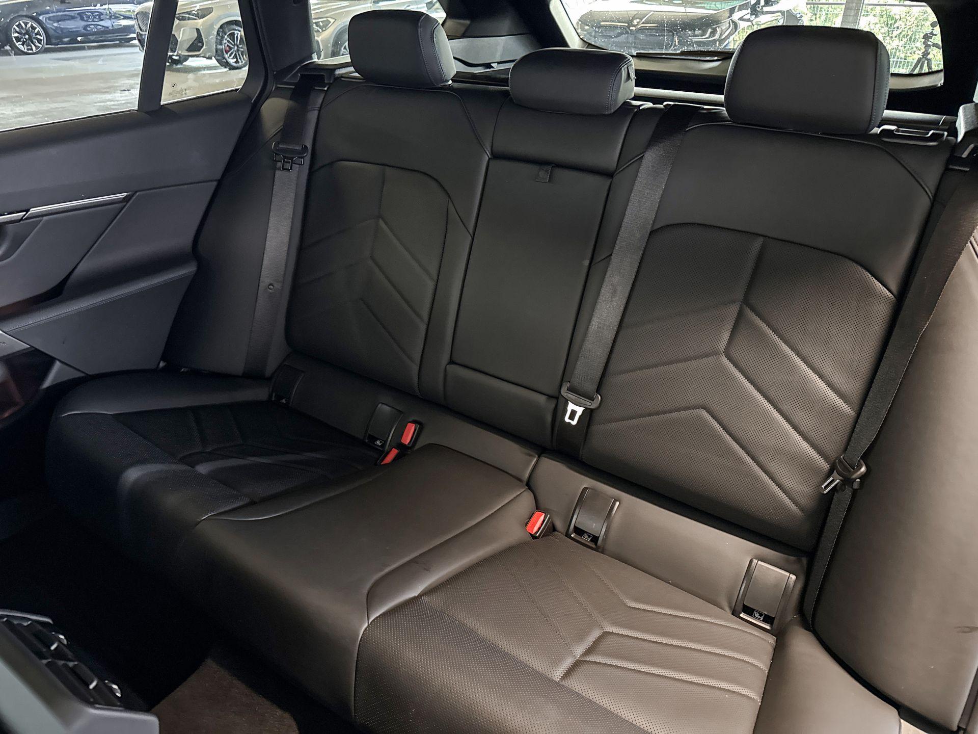 Foto van BMW I5 Edrive40
