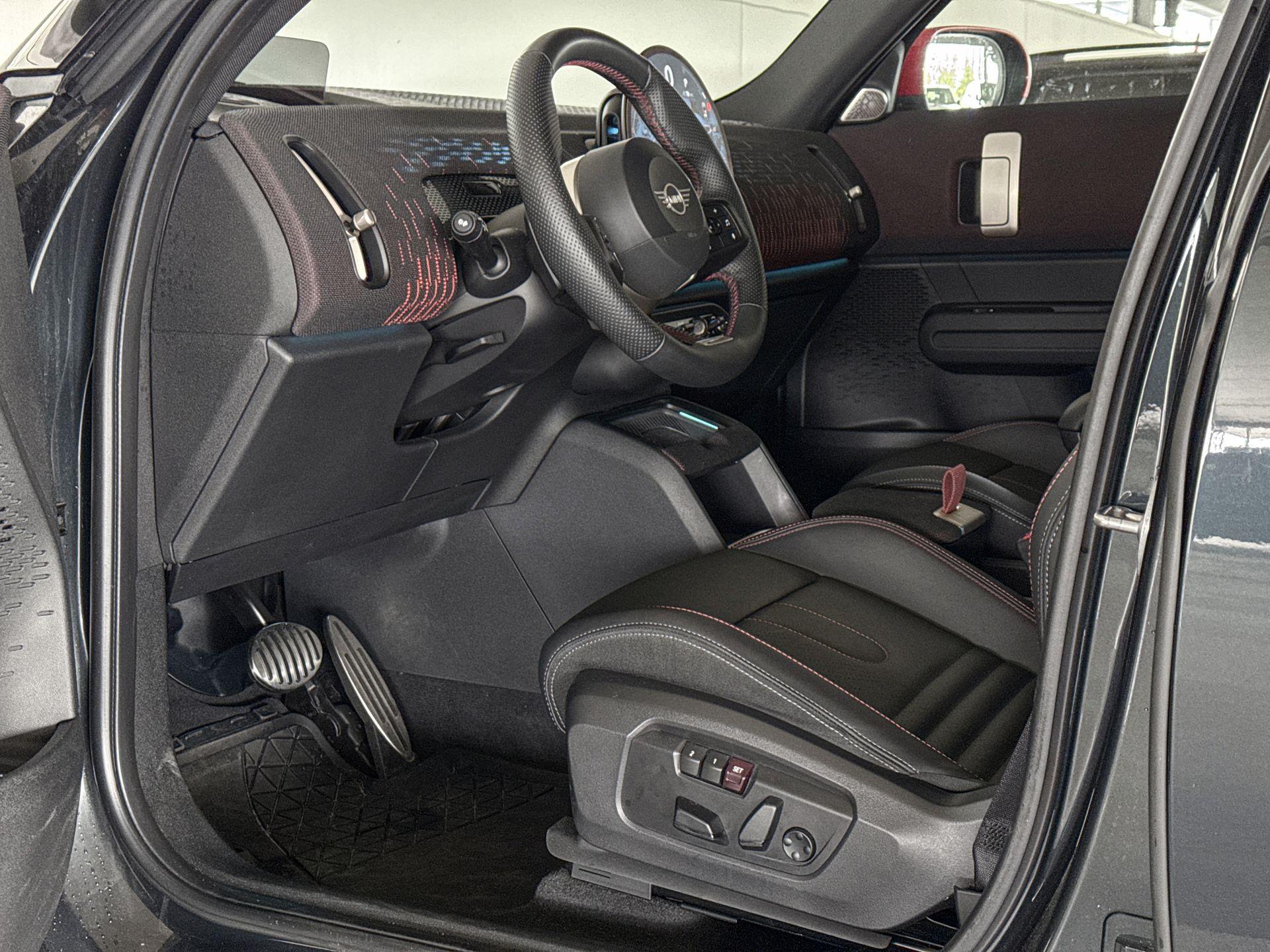 Foto van Mini JCW Countryman All4