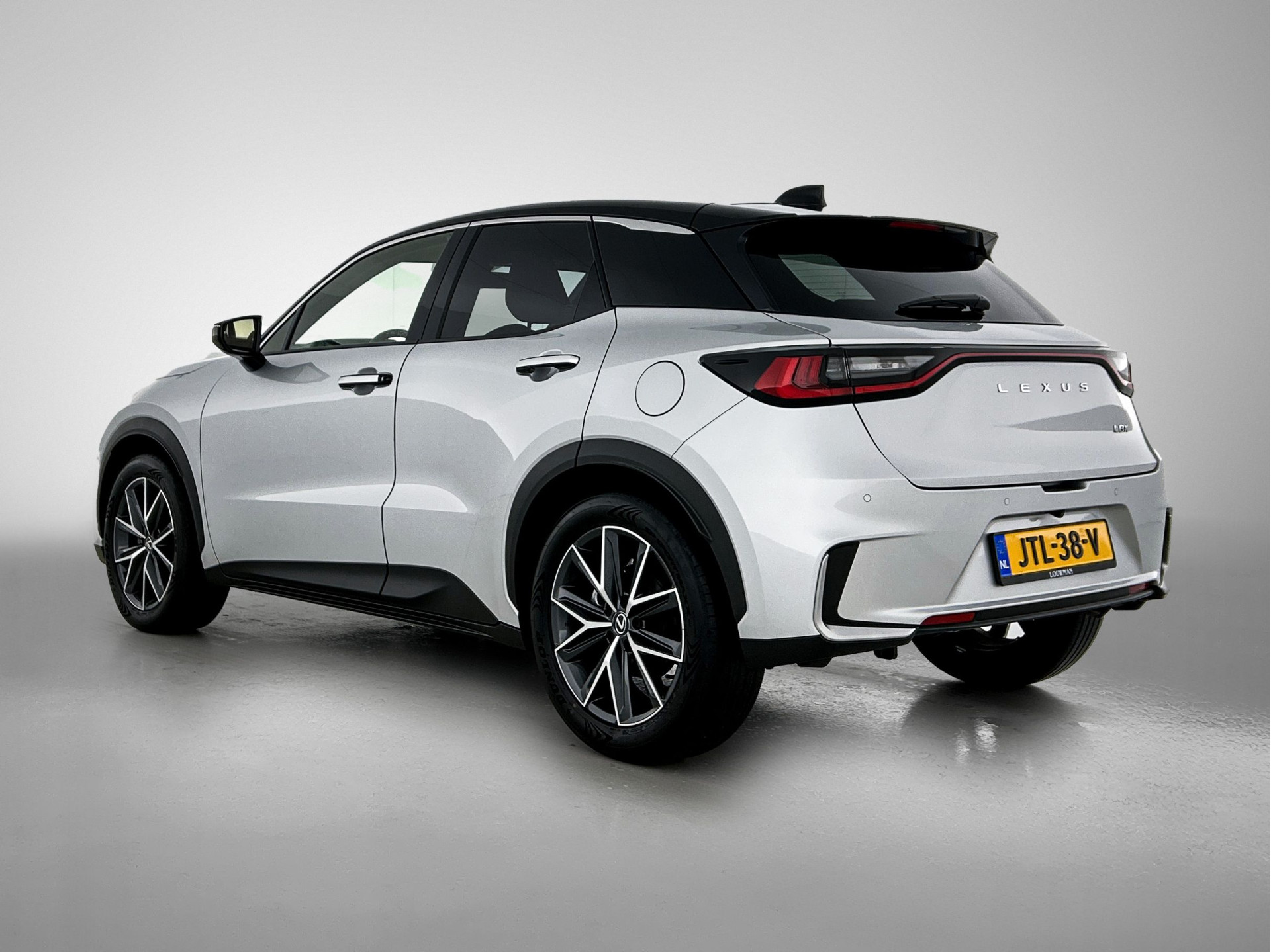Foto van Lexus Lexus LBX