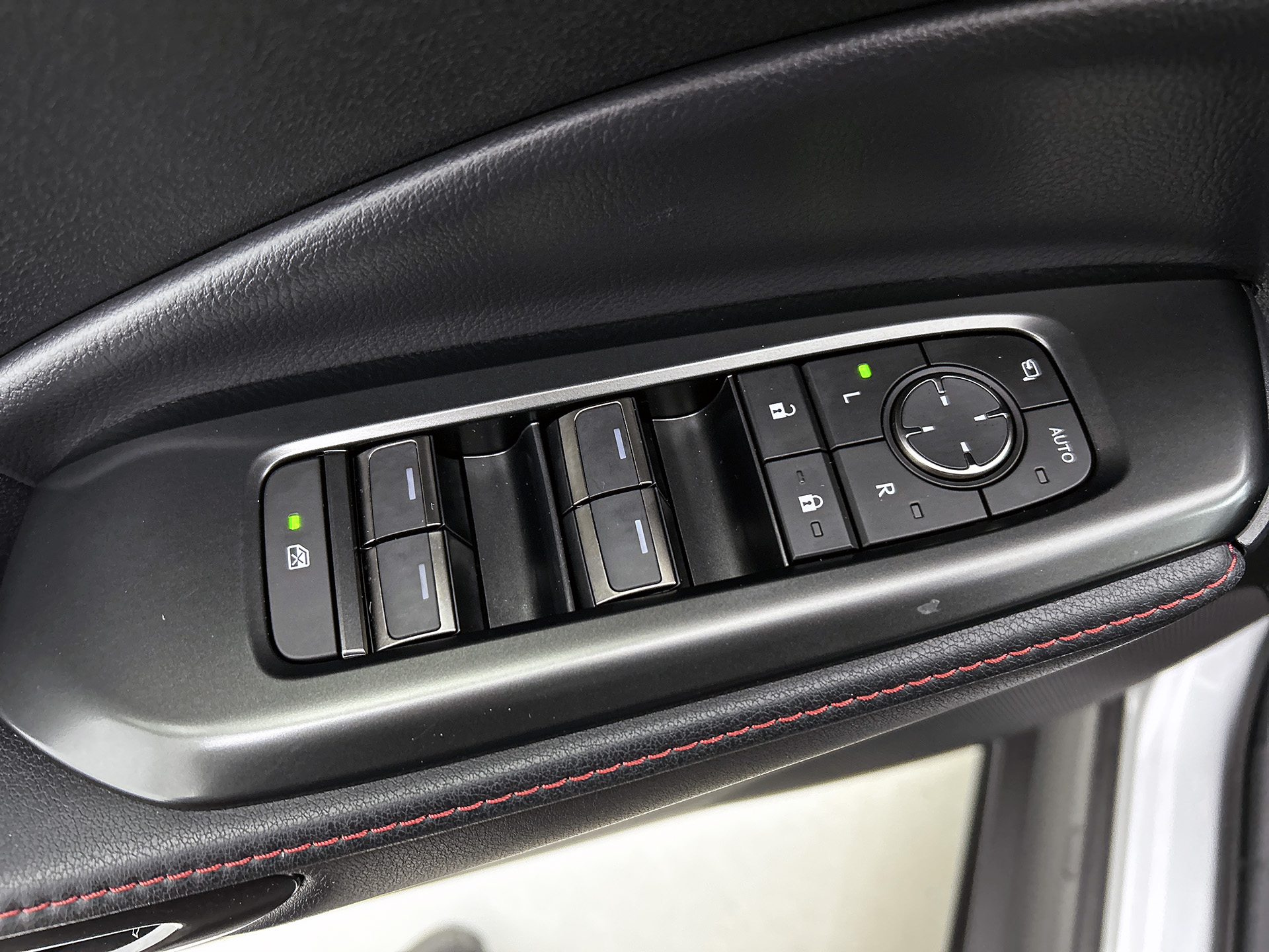 Foto van Lexus Lexus LBX