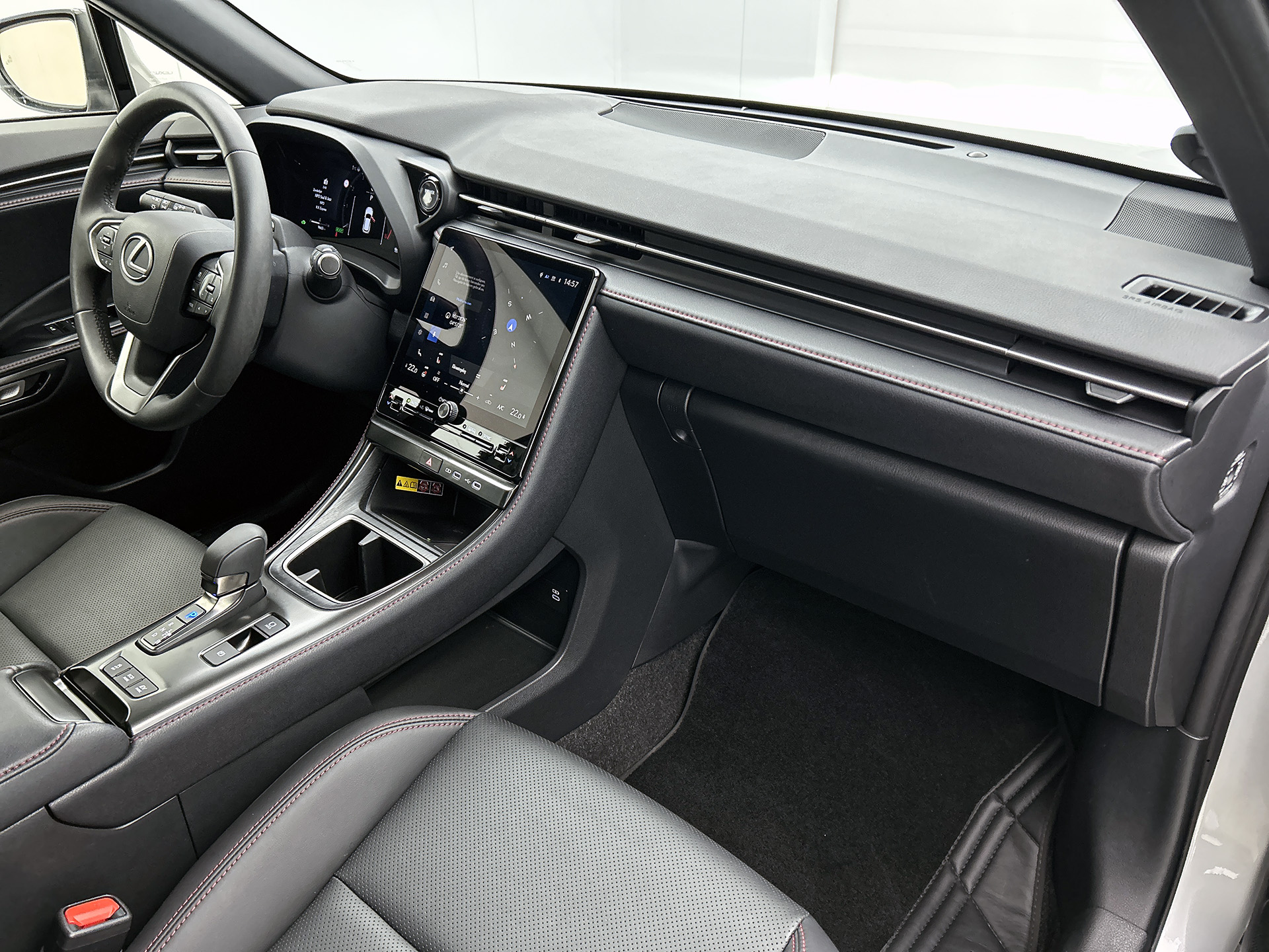 Foto van Lexus Lexus LBX