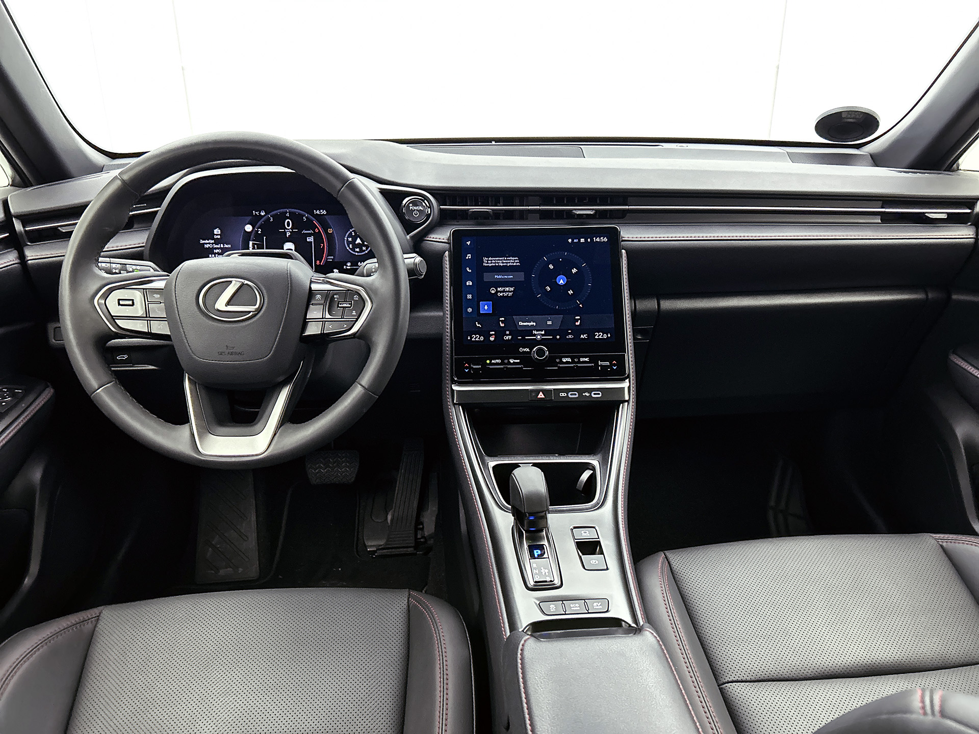 Foto van Lexus Lexus LBX