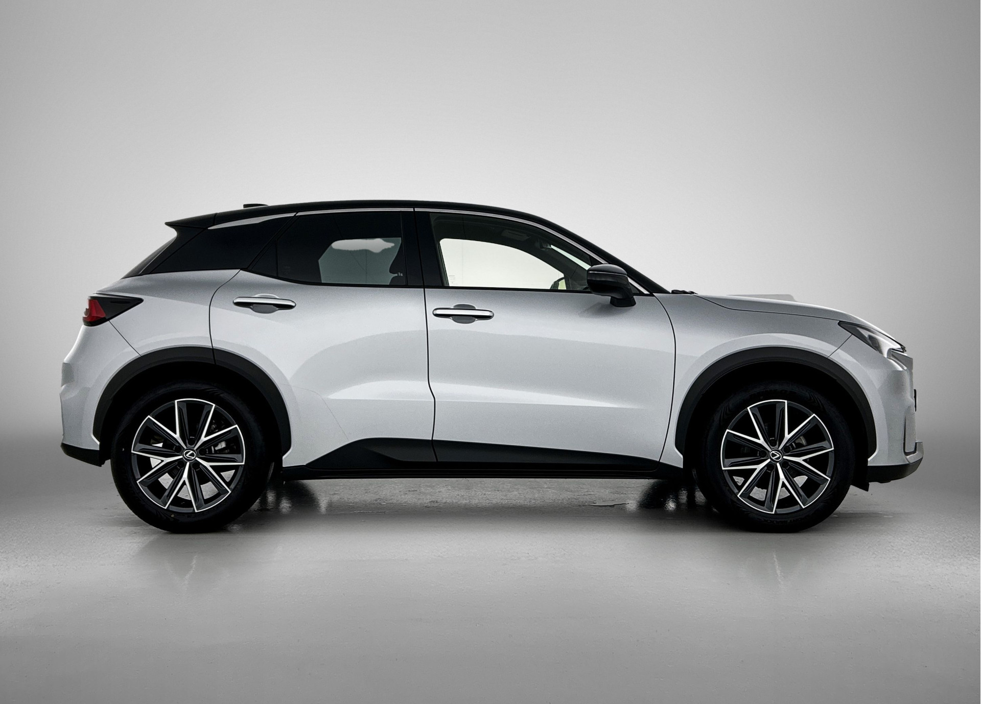 Foto van Lexus Lexus LBX