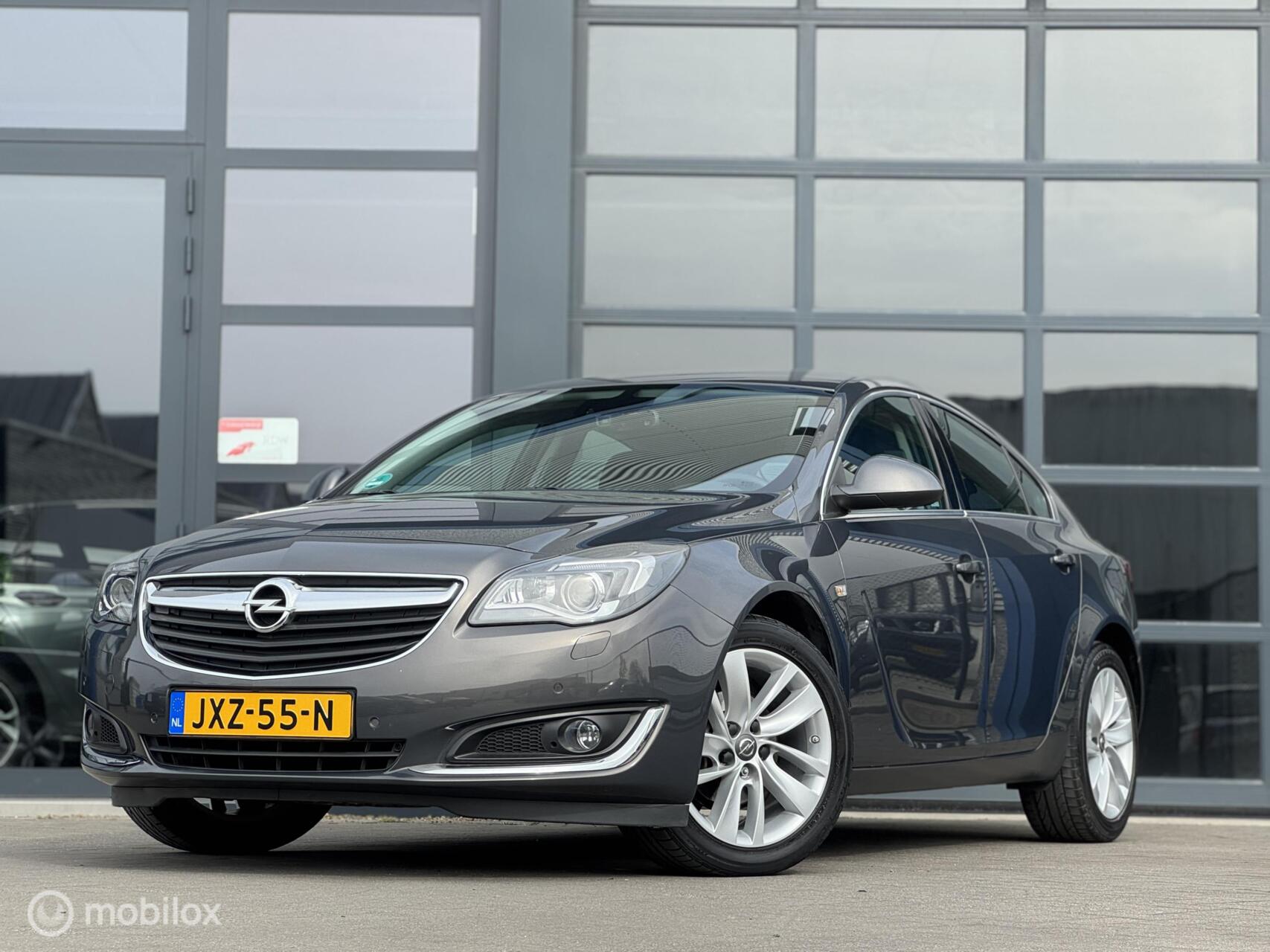 Opel Insignia Limousine HB 1.4 T EcoFLEX Edition LEDER / NAVI / CAMERA 2016 - voorkant