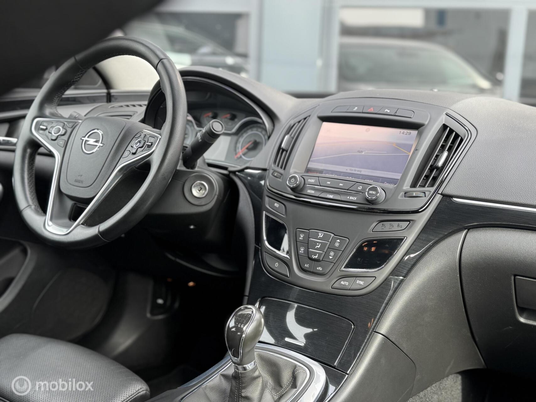 Foto van Opel Insignia Limousine HB
