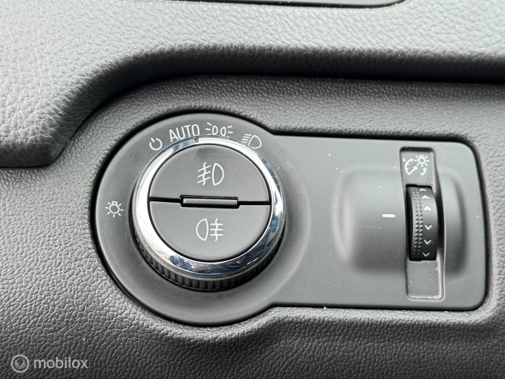 Foto van Opel Insignia Limousine HB