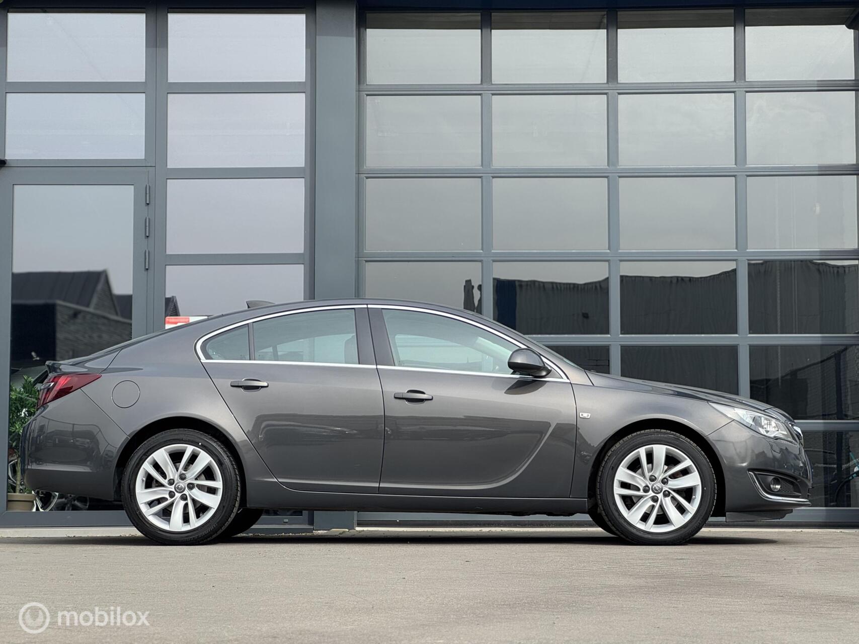 Foto van Opel Insignia Limousine HB