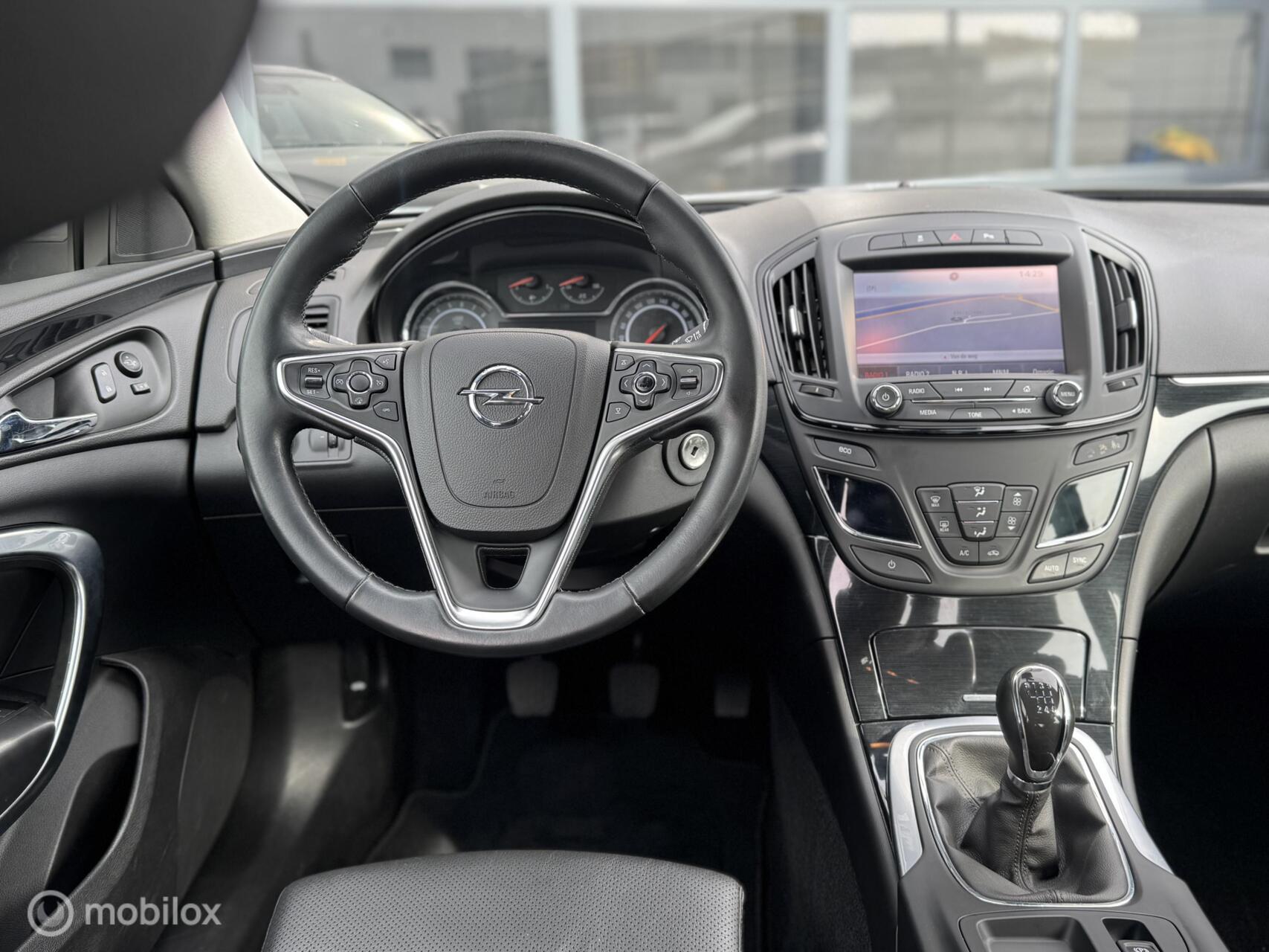 Foto van Opel Insignia Limousine HB