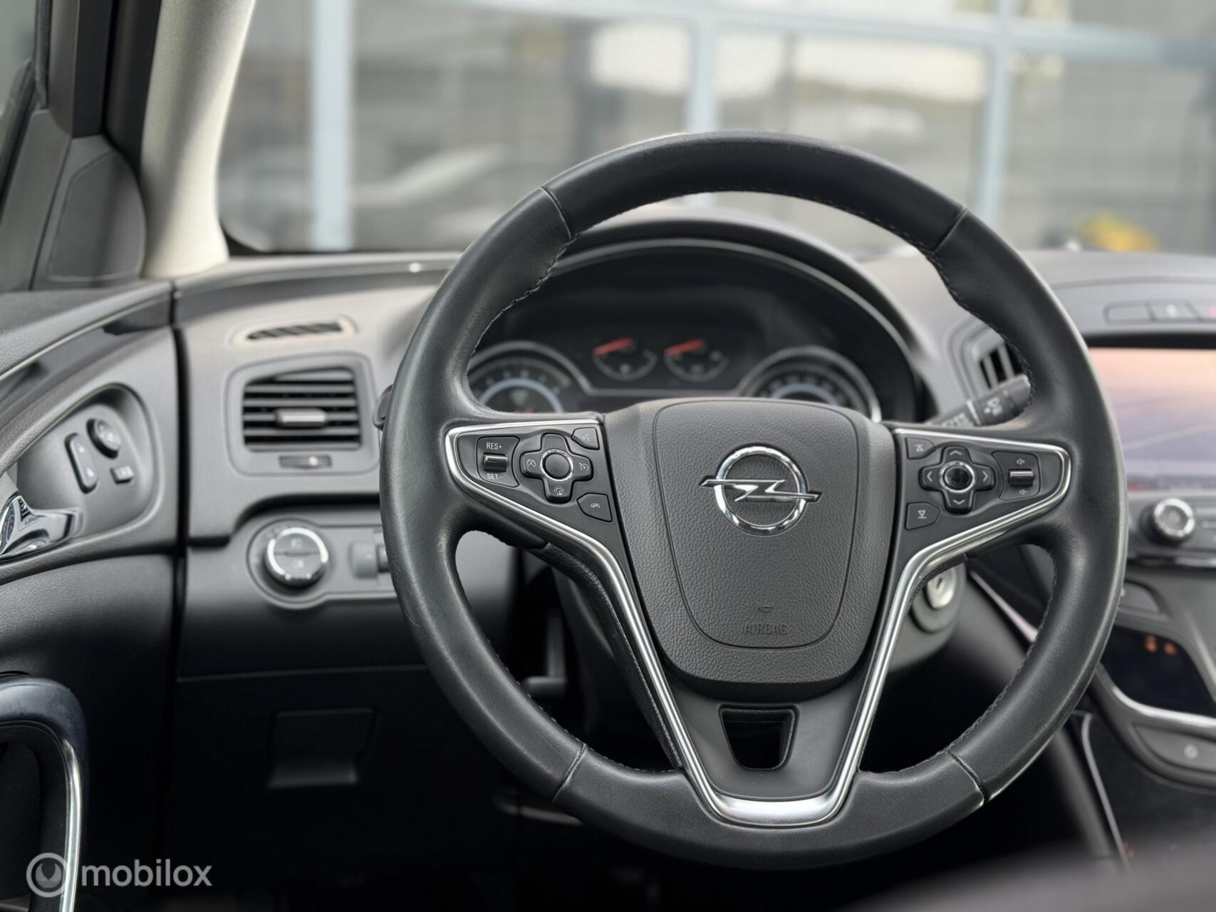 Foto van Opel Insignia Limousine HB