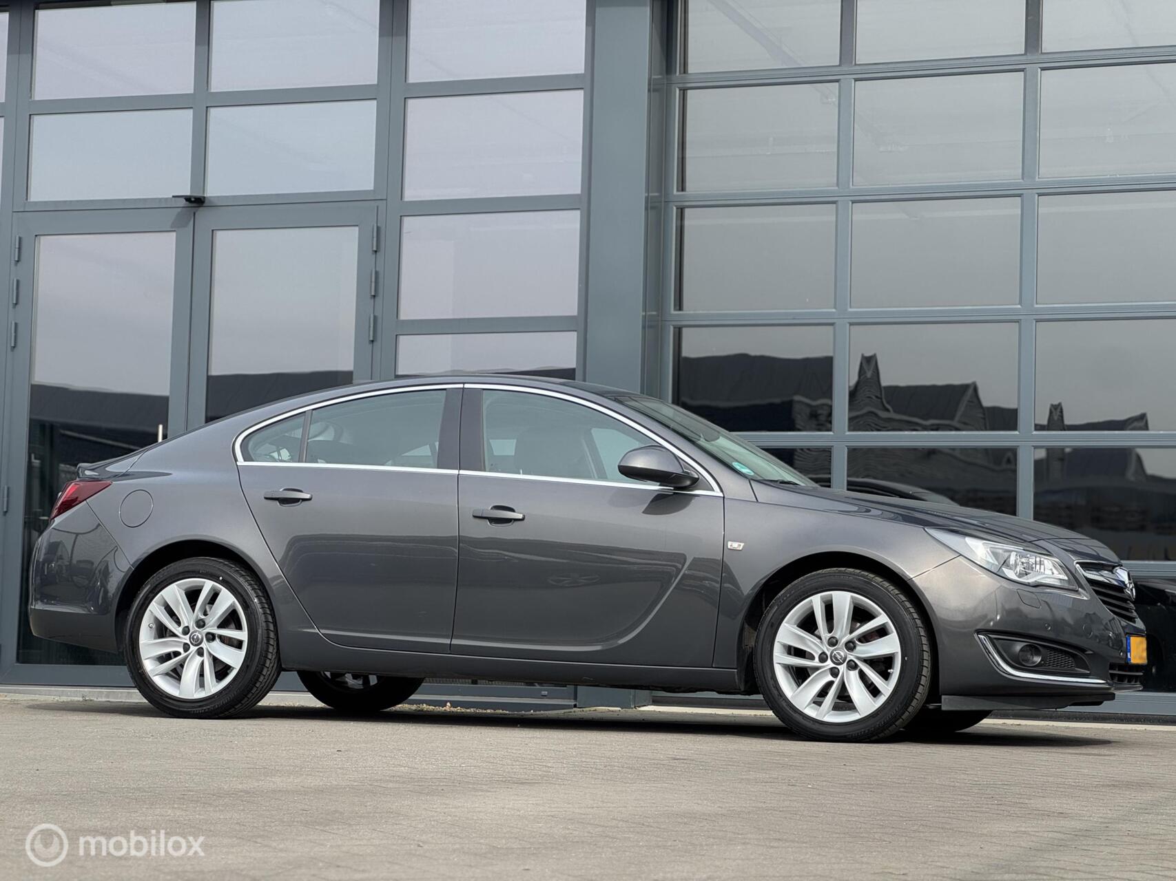 Foto van Opel Insignia Limousine HB