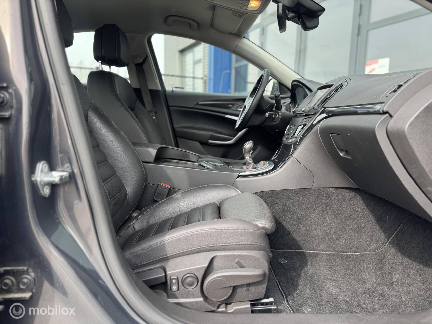 Foto van Opel Insignia Limousine HB
