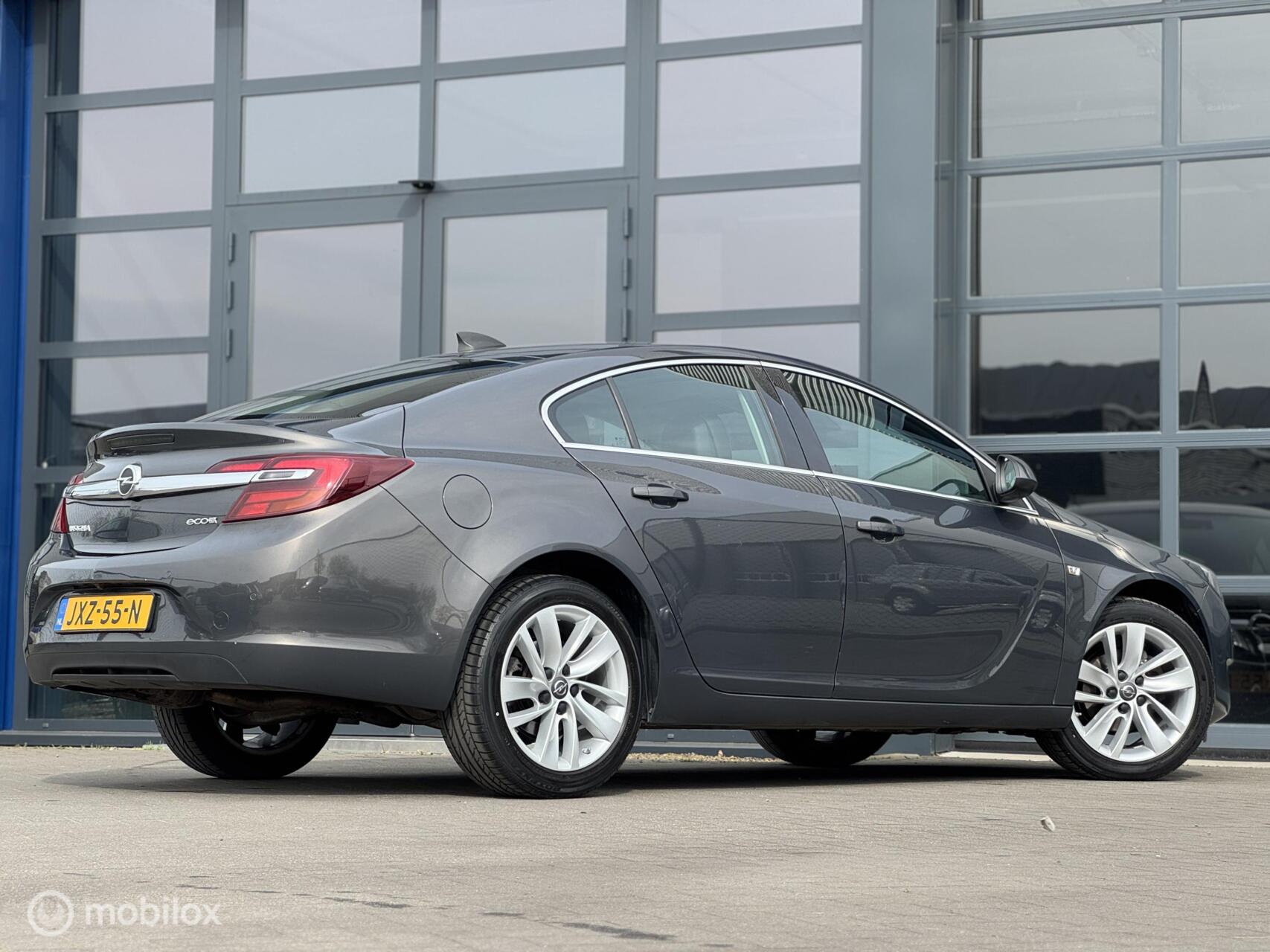 Foto van Opel Insignia Limousine HB