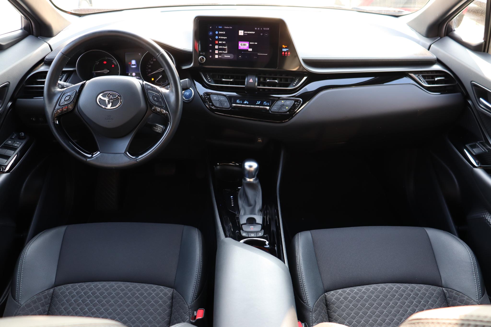 Foto van Toyota Toyota C-hr