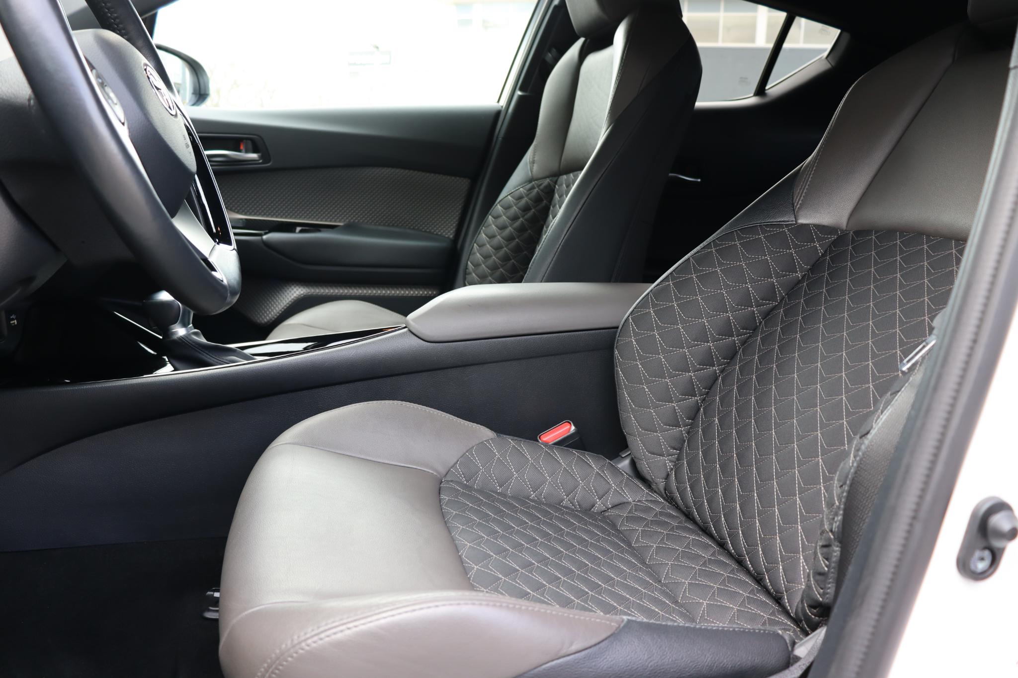 Foto van Toyota C-hr