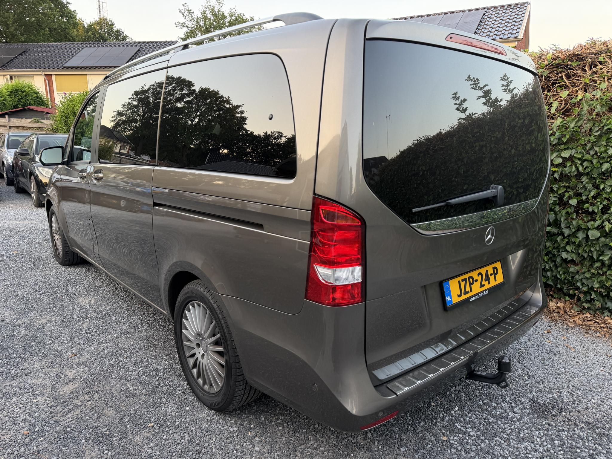 Foto van Mercedes-Benz V-klasse