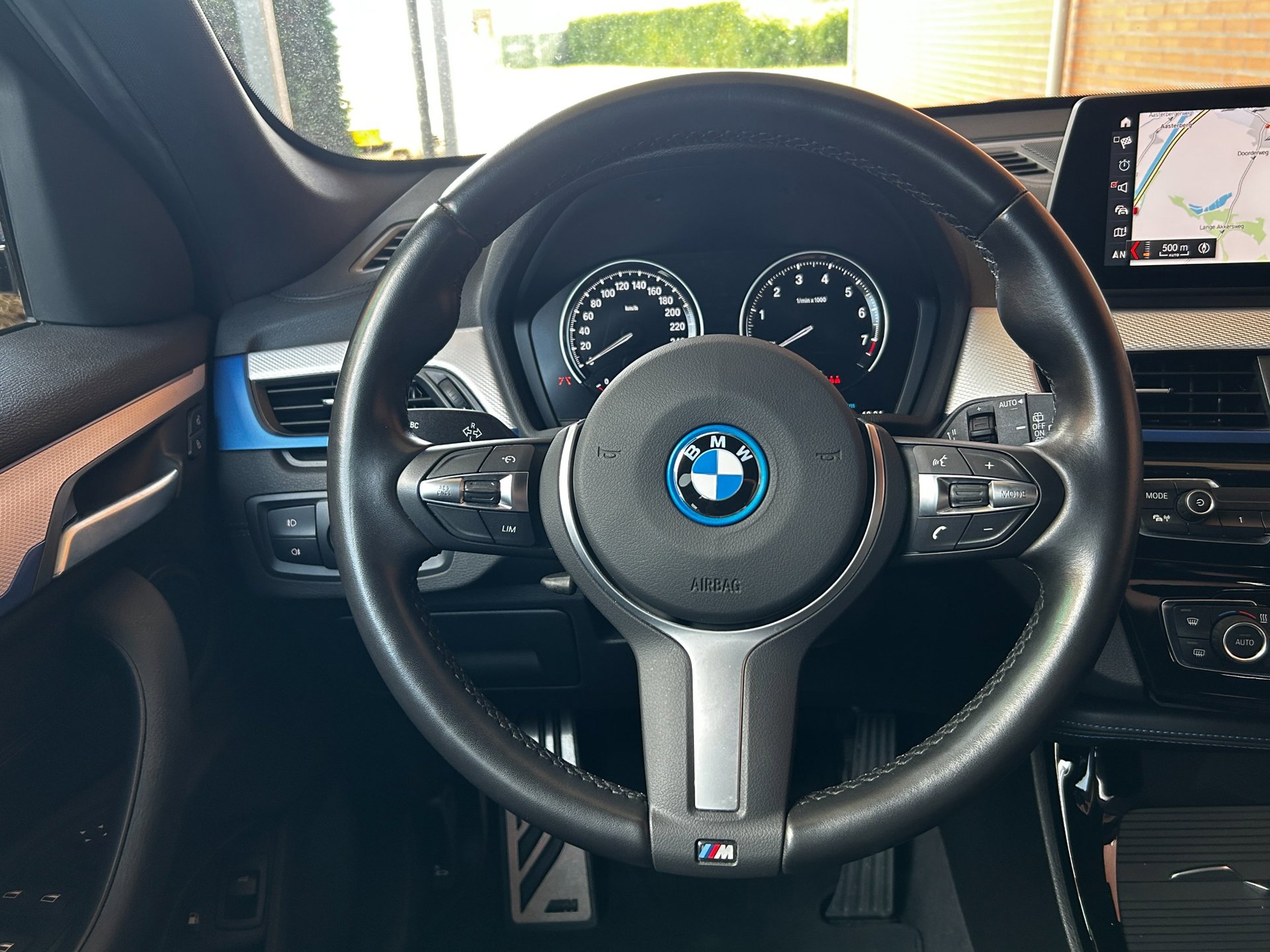 Foto van BMW X1 Xdrive25e