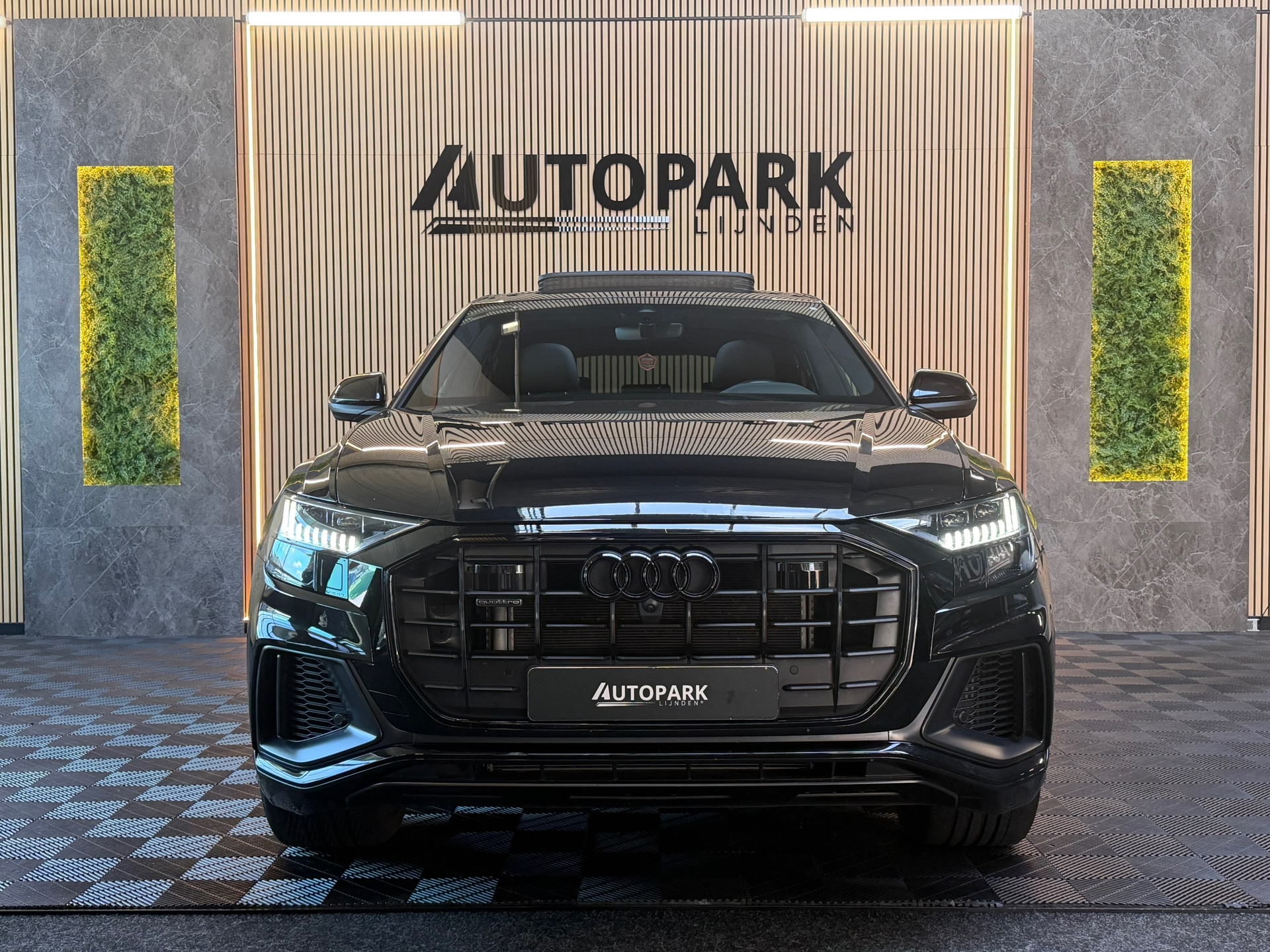 Foto van Audi Q8 55 TFSI E
