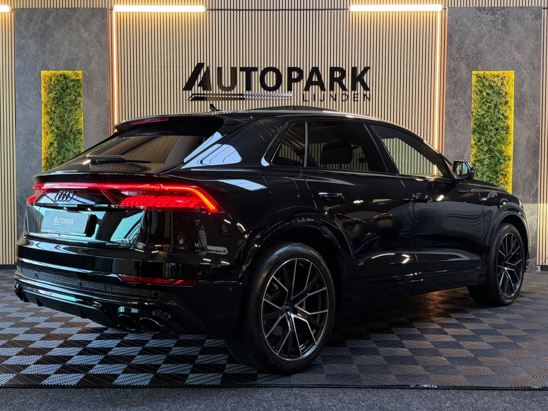 Foto van Audi Q8 55 TFSI E
