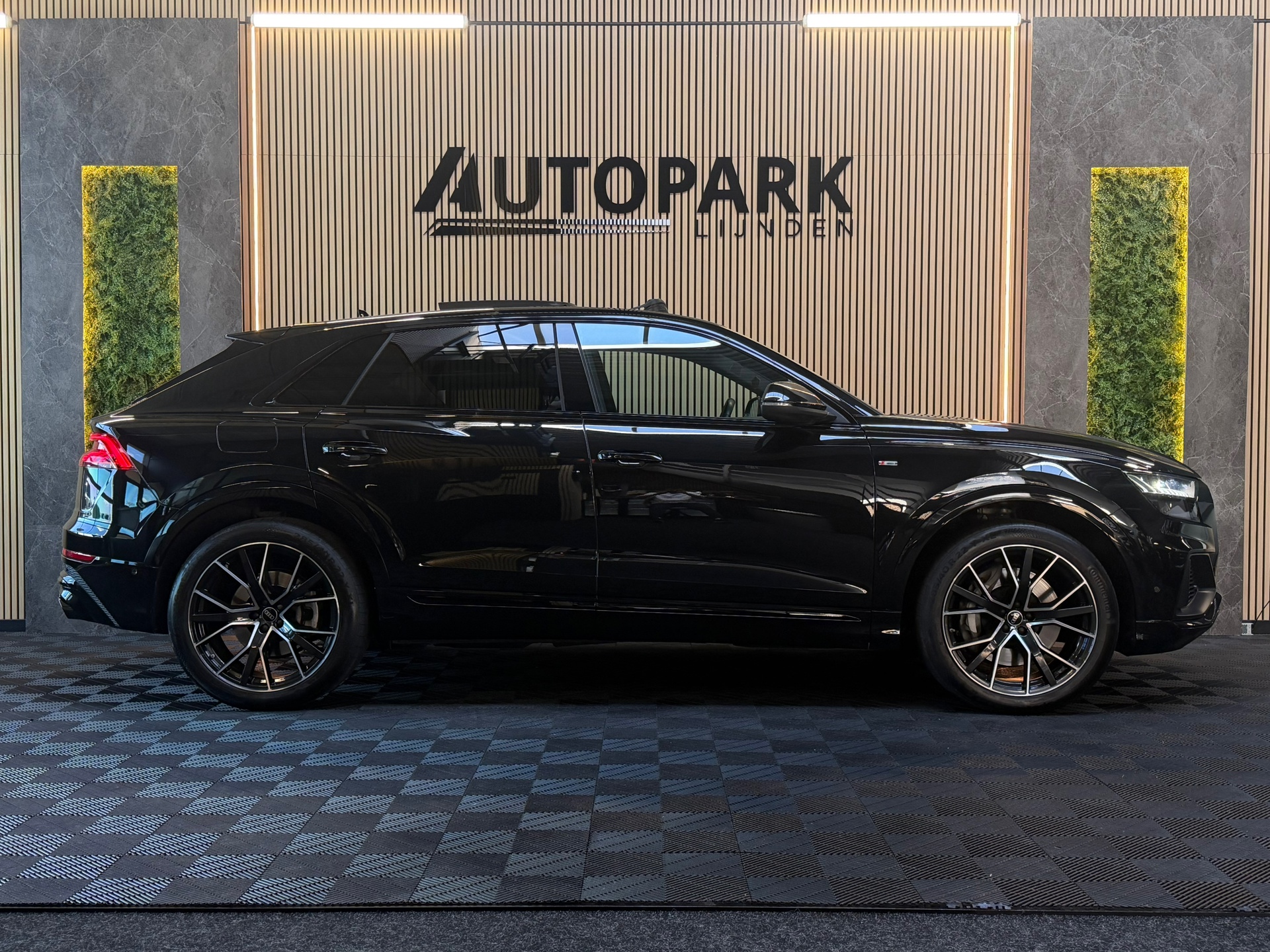 Foto van Audi Q8 55 TFSI E