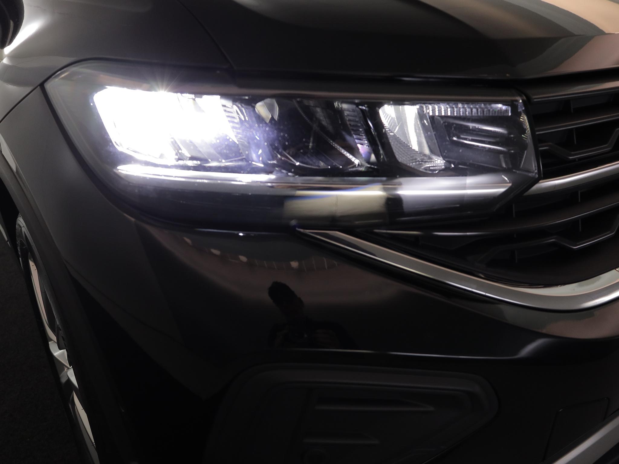Foto van Volkswagen T-cross