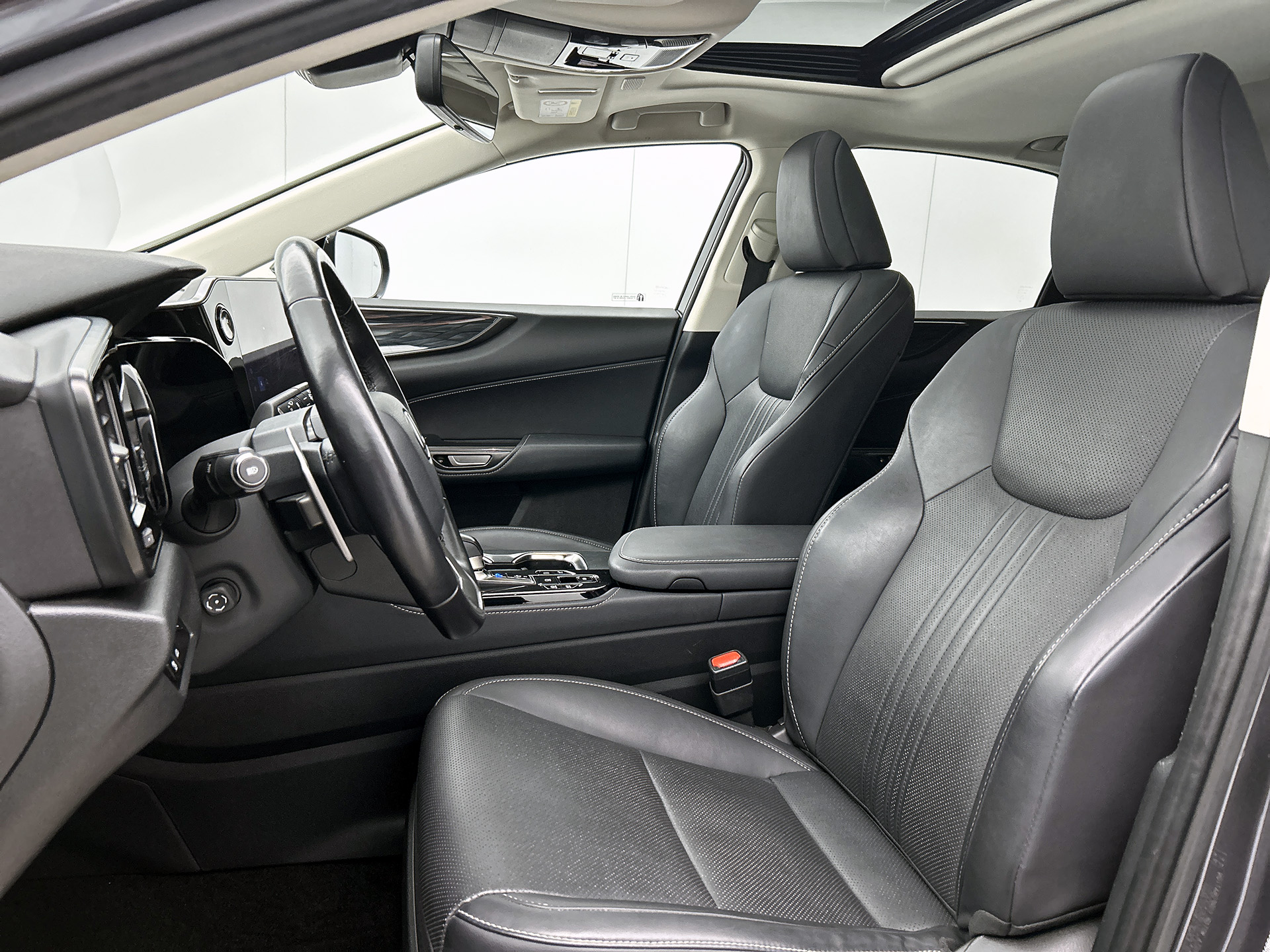 Foto van Lexus Lexus Nx450h+