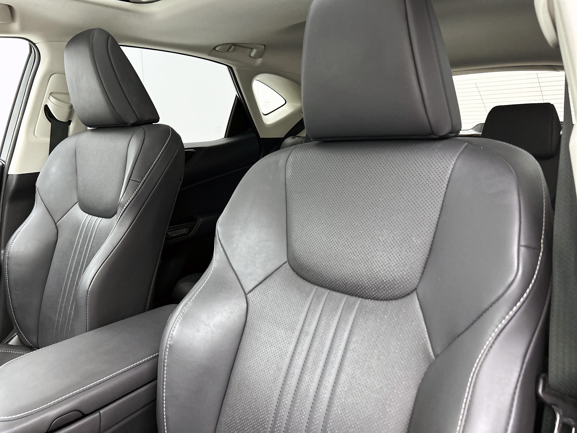 Foto van Lexus Lexus Nx450h+