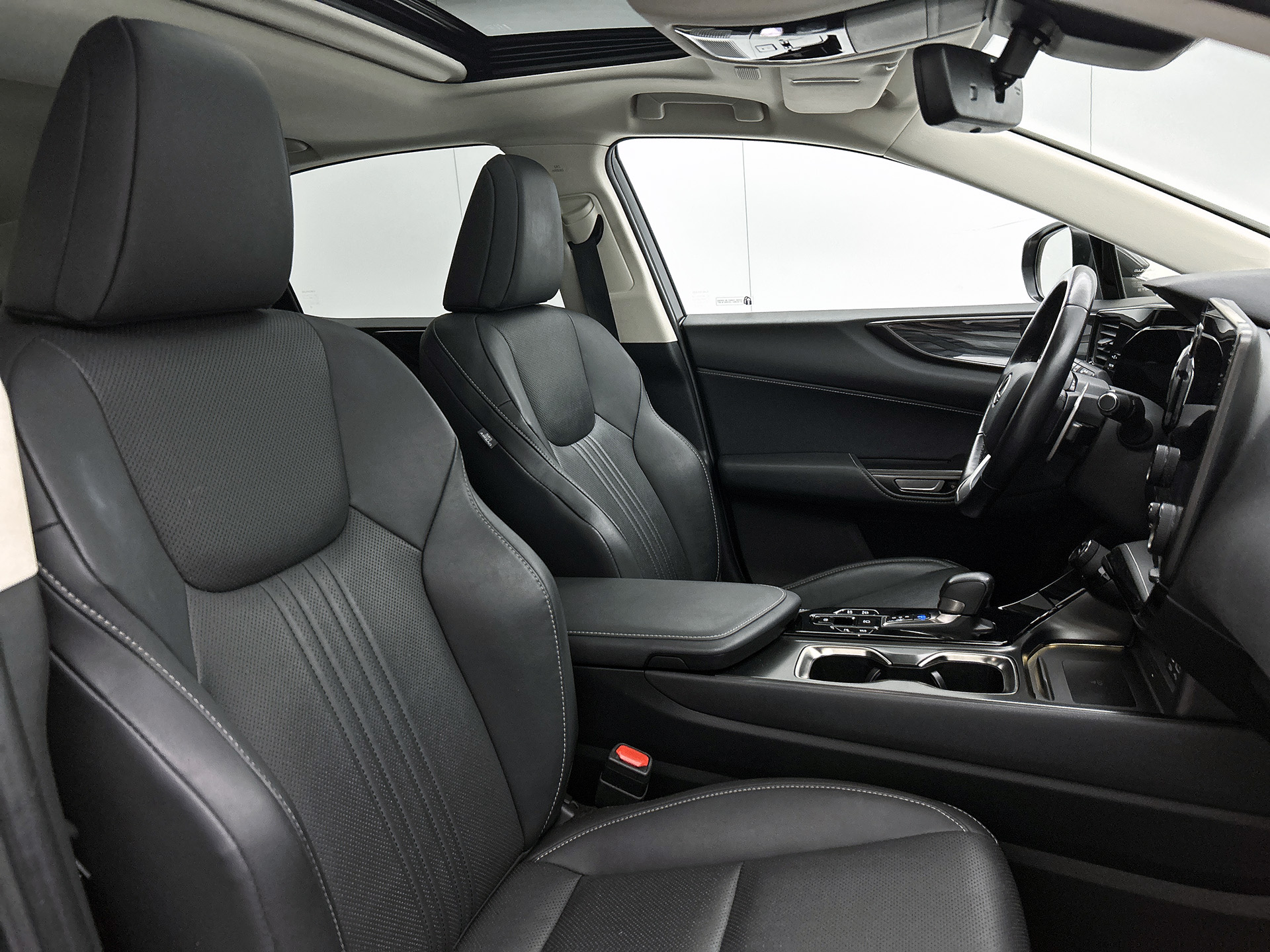 Foto van Lexus Lexus Nx450h+