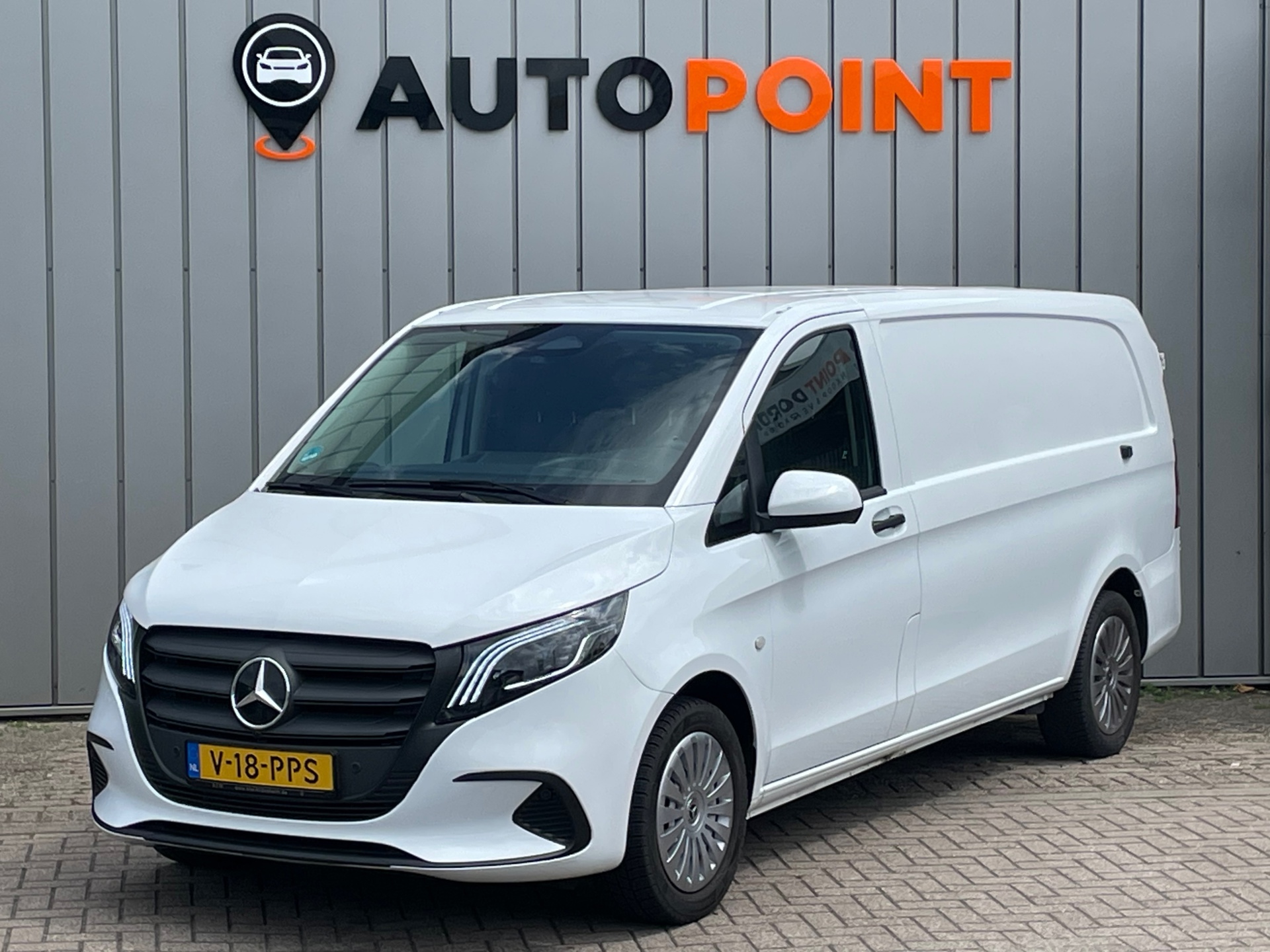 Mercedes-Benz Vito 116 CDI L3 Pro+ Automaat|TREKHAAK|CAMERA|STOELVRM|BLINDSPOT|NAVI|CRUISE|LED|VERKEERS.HERK| 2024 - voorkant