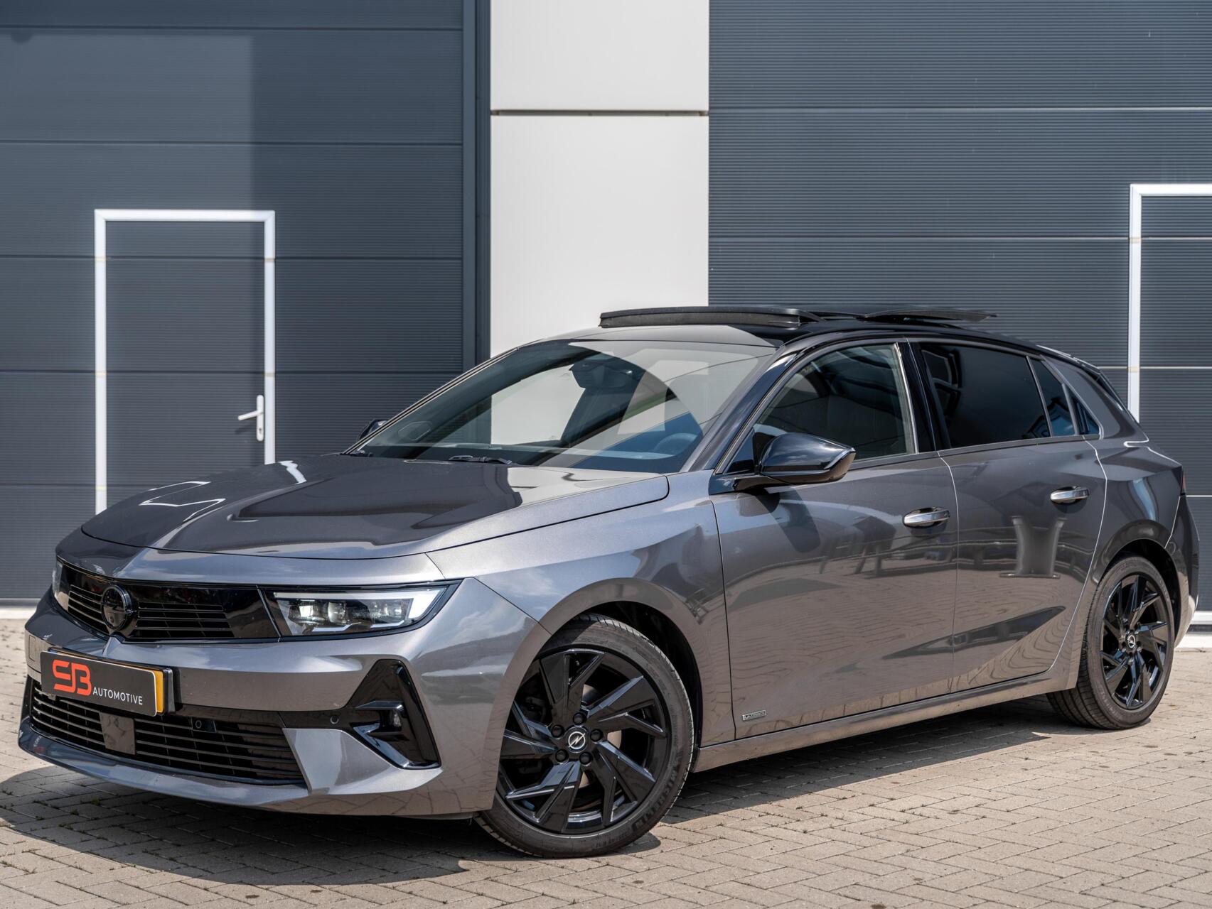 Opel Astra 1.2 Bns Elegance 2023 - voorkant