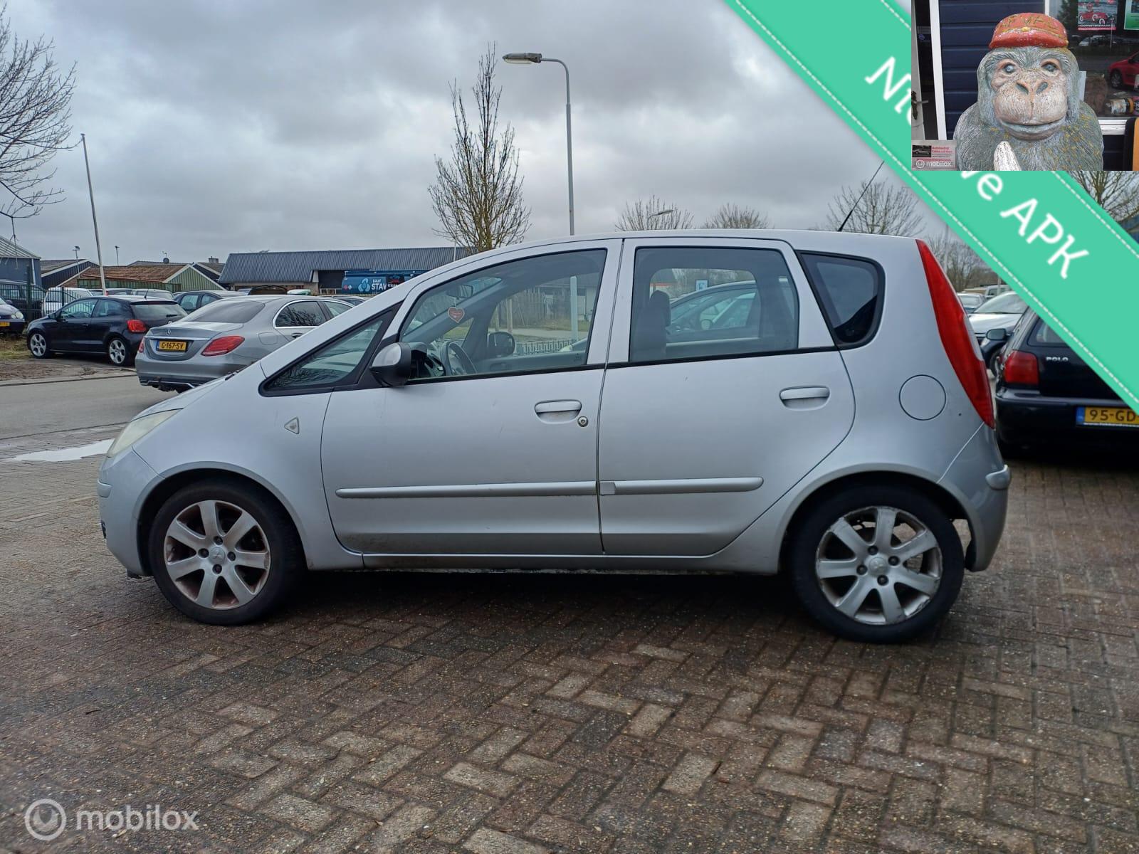 Foto van Mitsubishi Colt