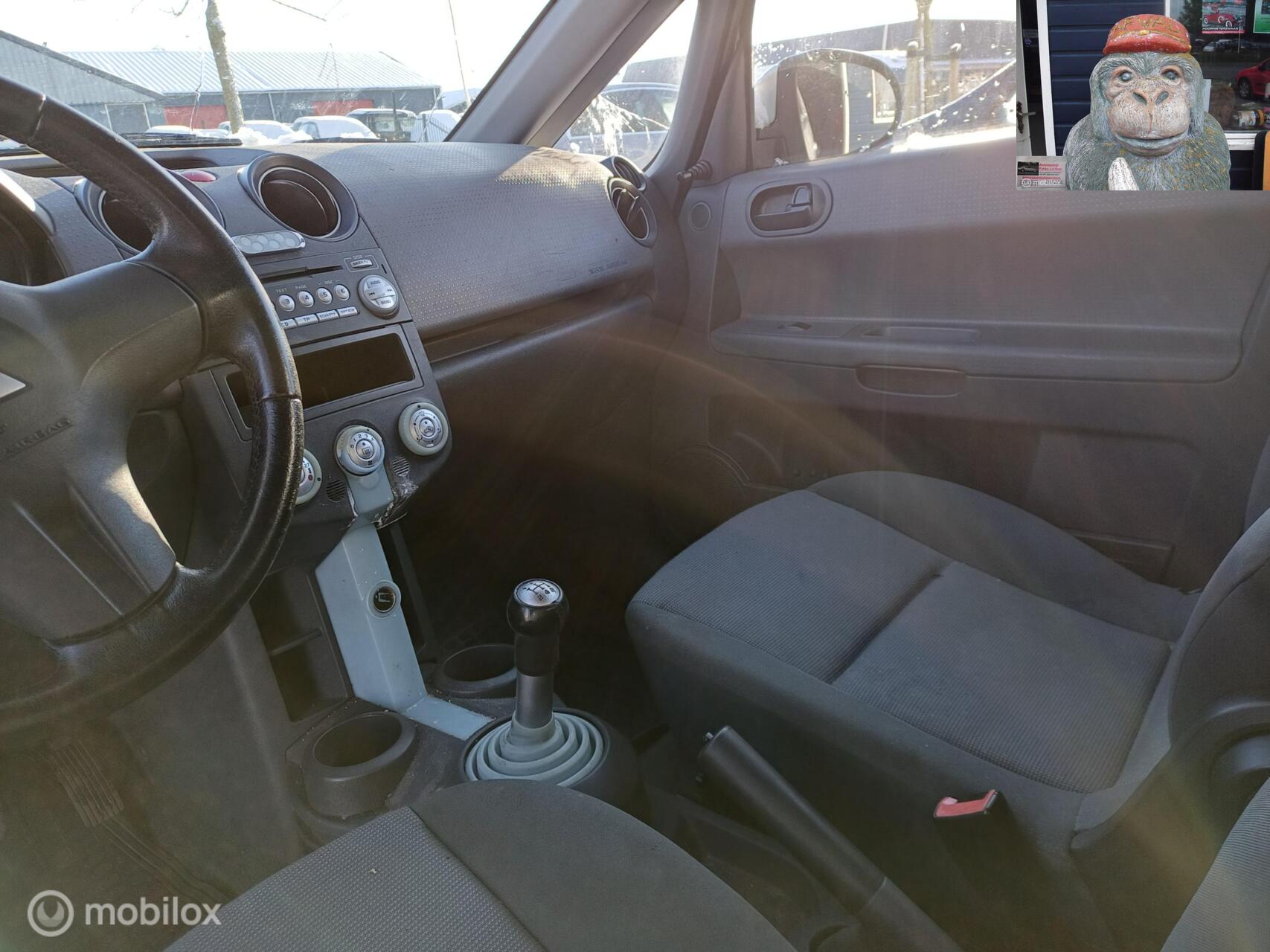 Foto van Mitsubishi Colt