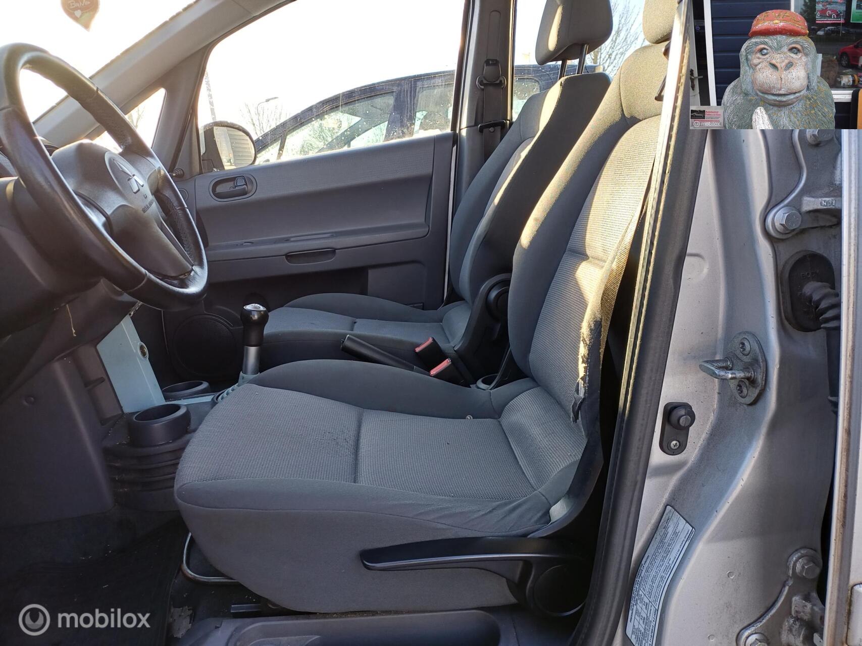 Foto van Mitsubishi Colt