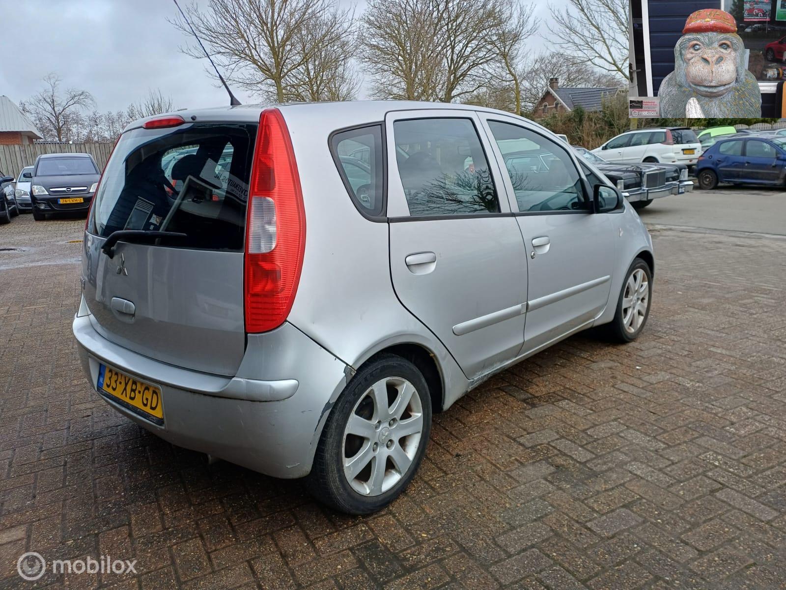 Foto van Mitsubishi Colt