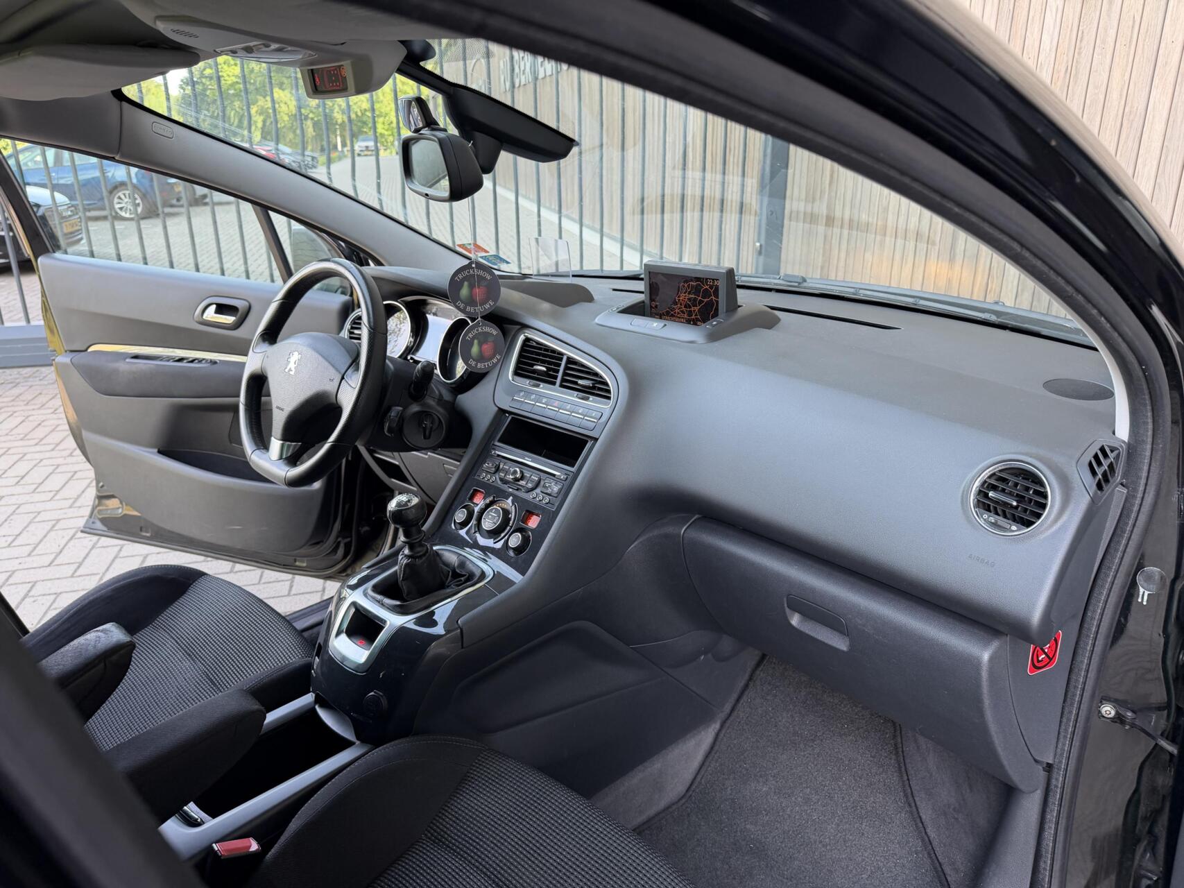Foto van Peugeot 5008