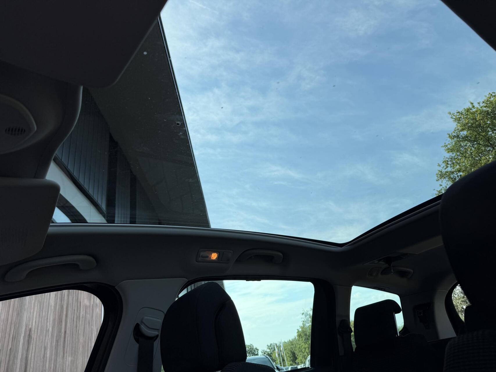 Foto van Peugeot 5008