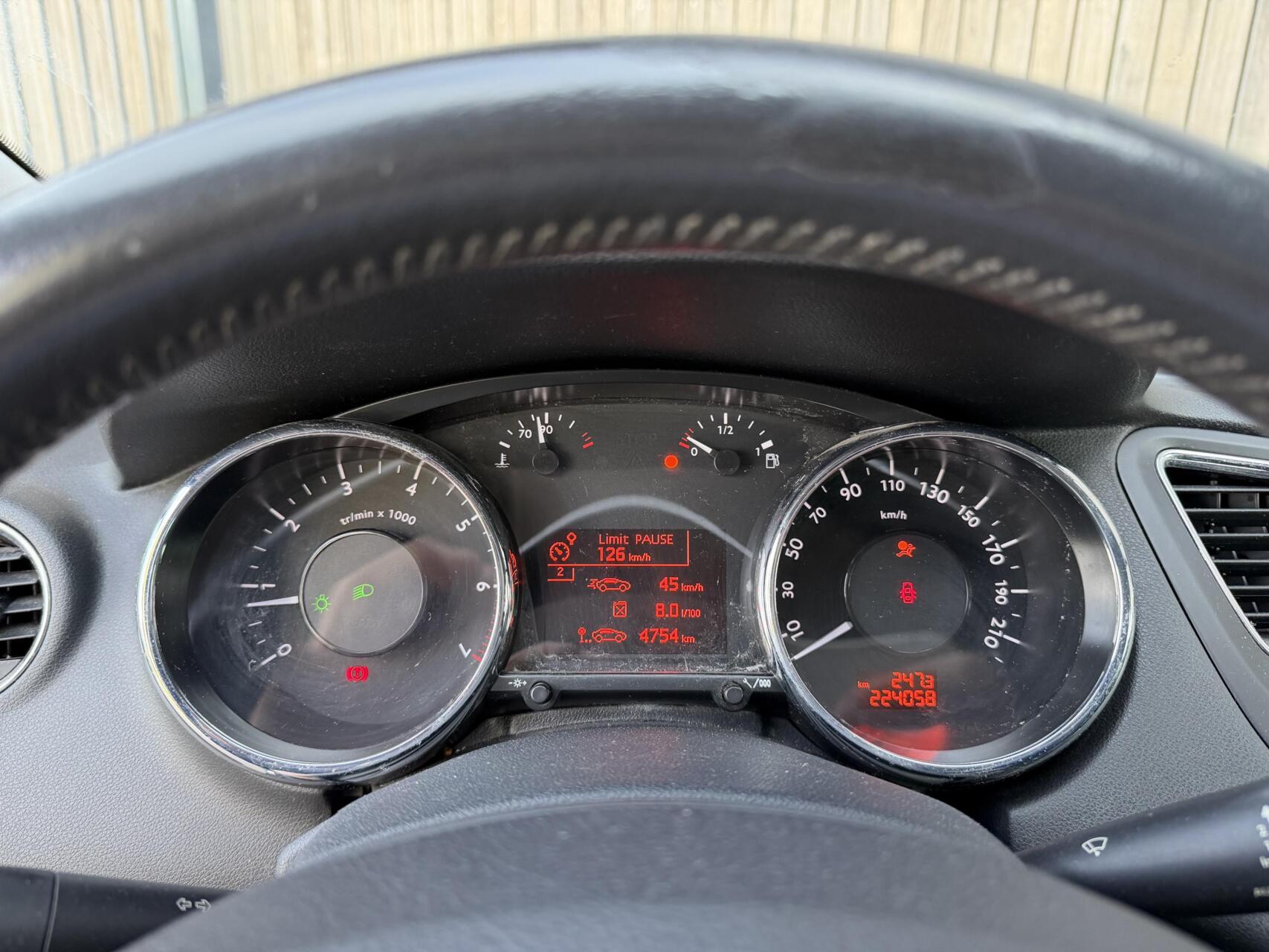 Foto van Peugeot 5008