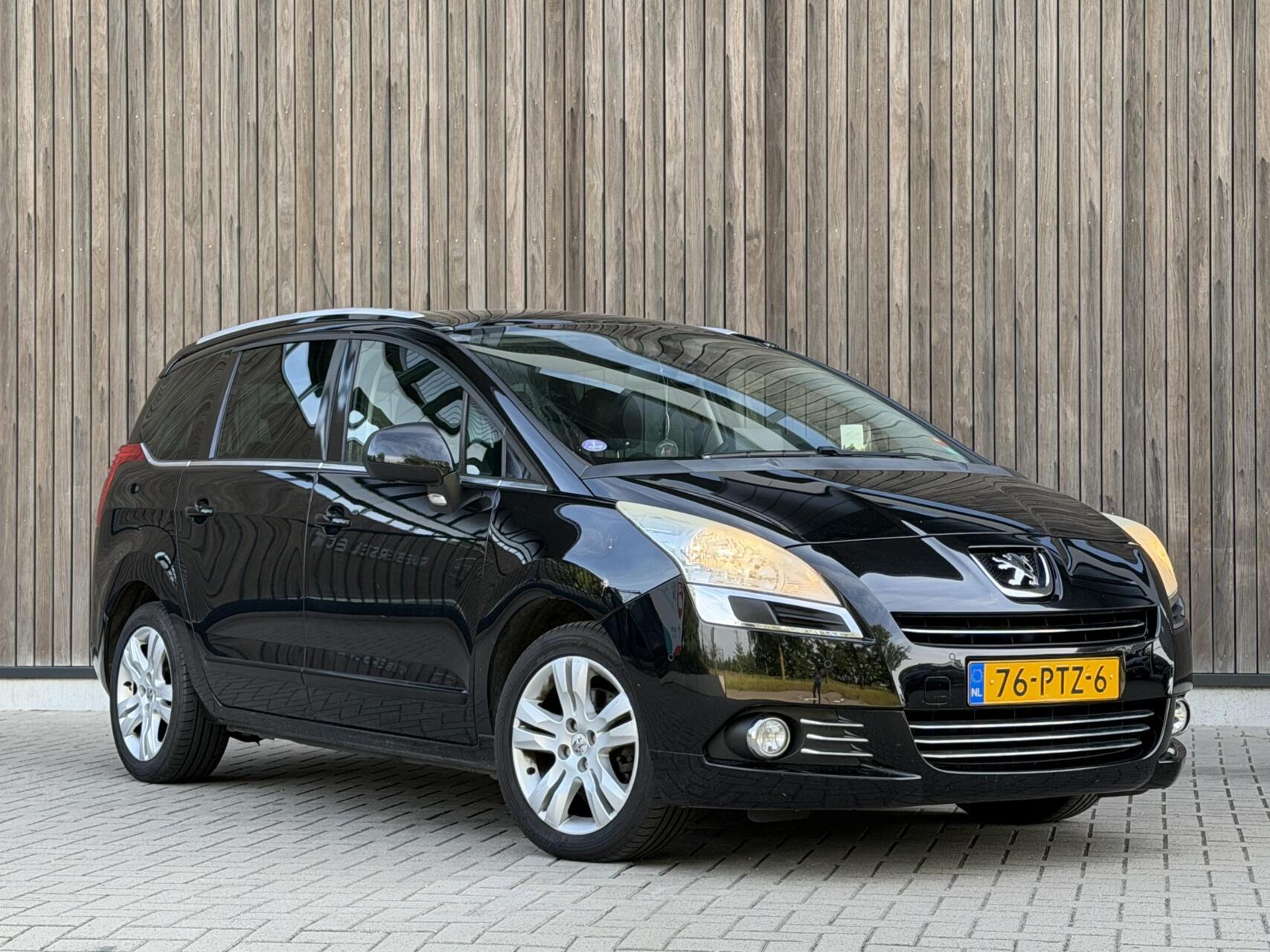 Foto van Peugeot 5008