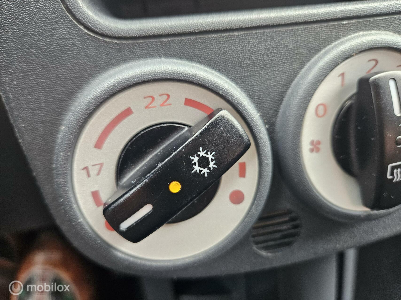 Foto van Mitsubishi Colt