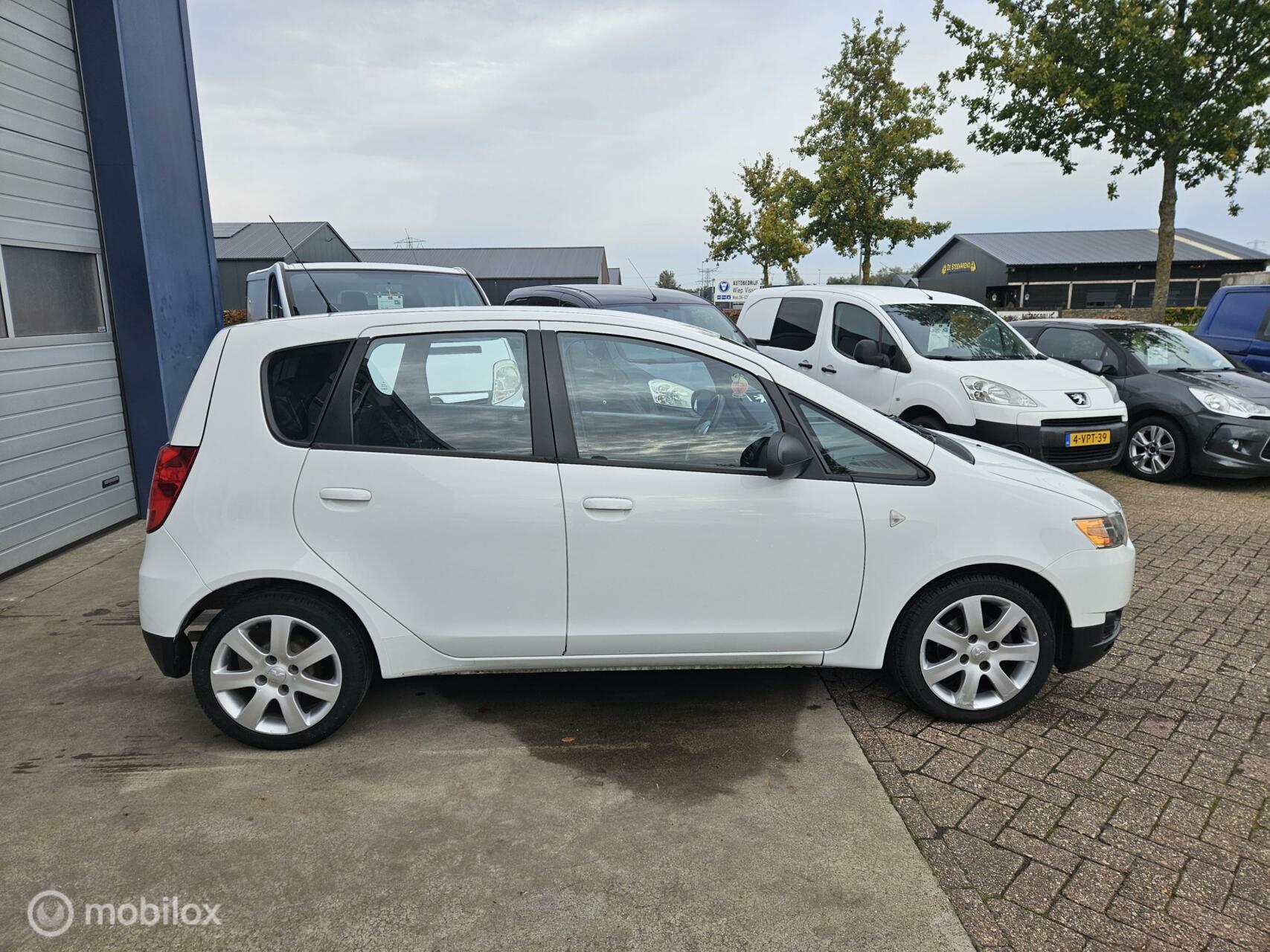 Foto van Mitsubishi Colt