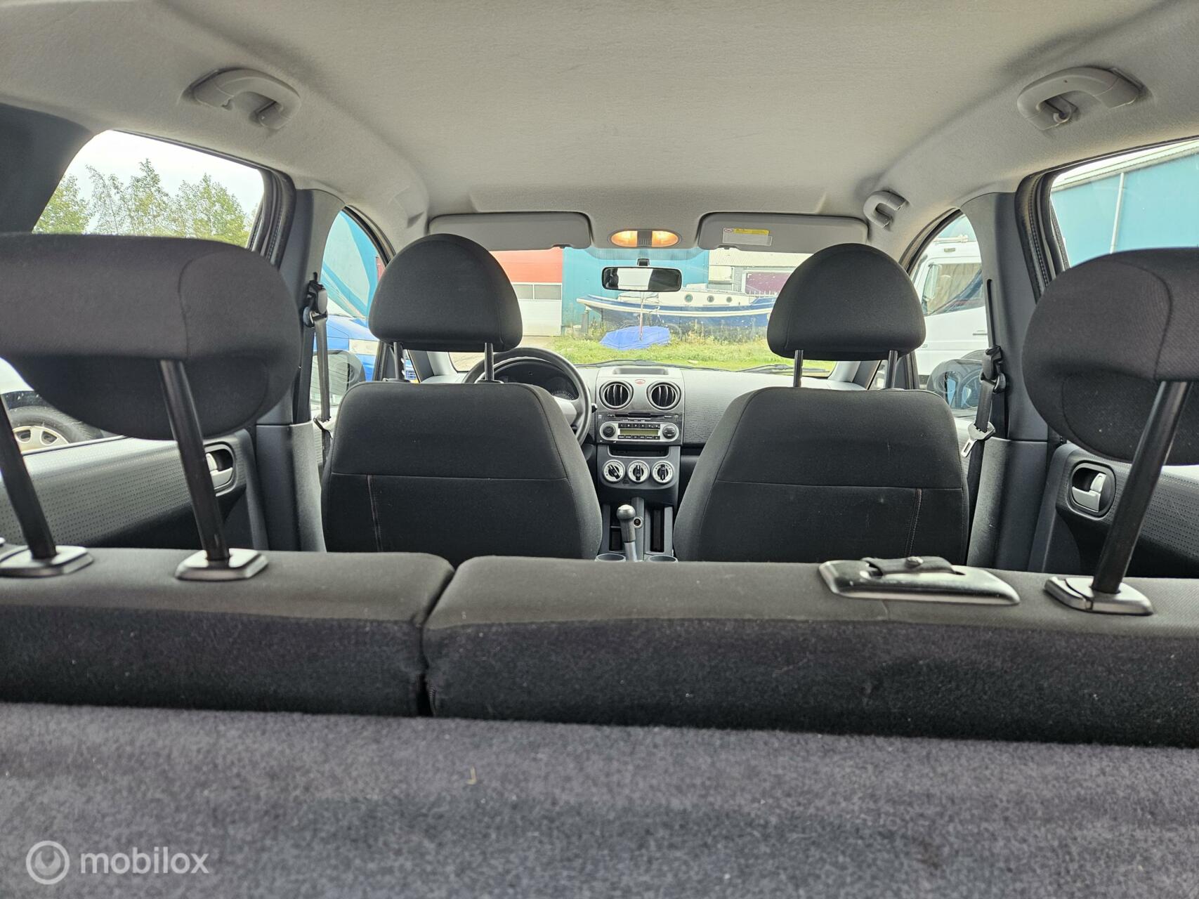 Foto van Mitsubishi Colt