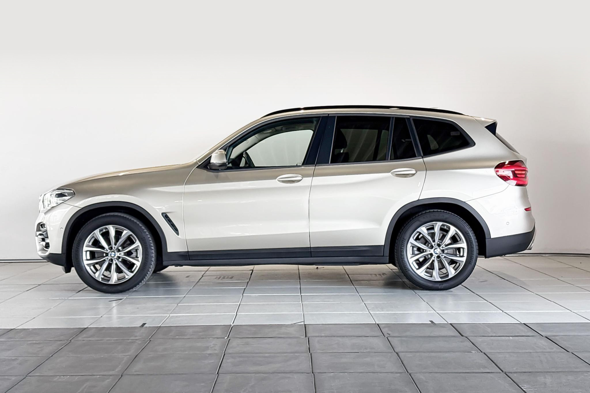 Foto van BMW X3 Xdrive20i