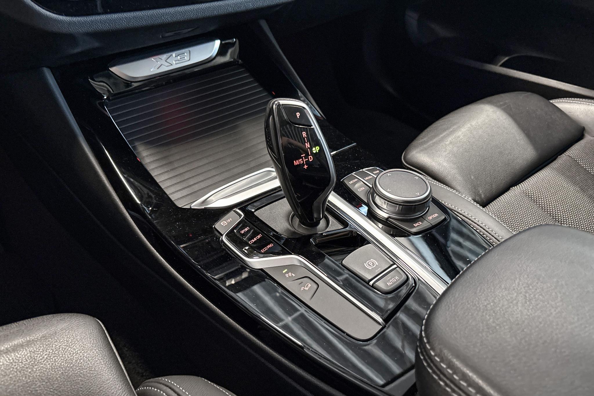 Foto van BMW X3 Xdrive20i