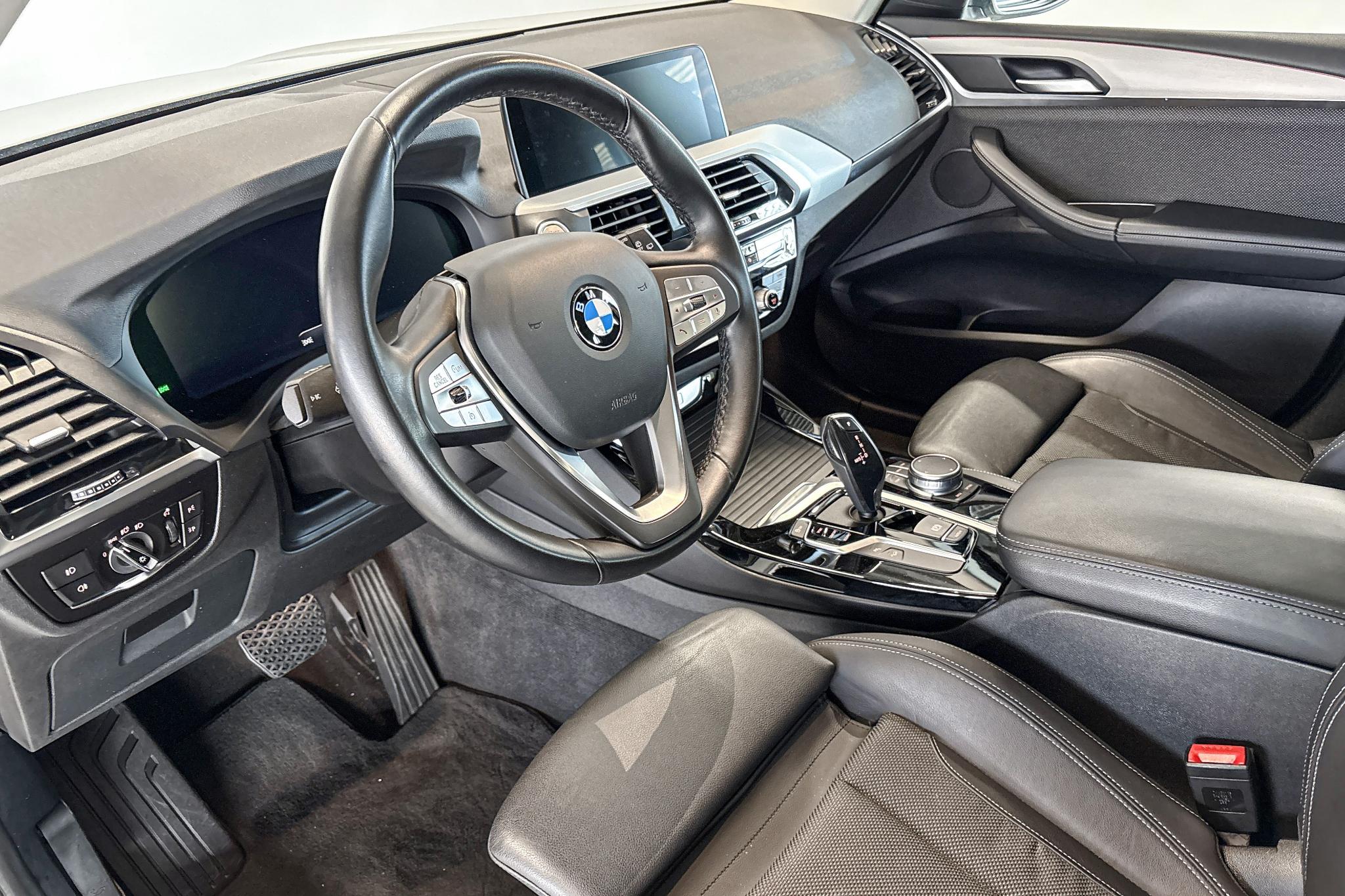 Foto van BMW X3 Xdrive20i