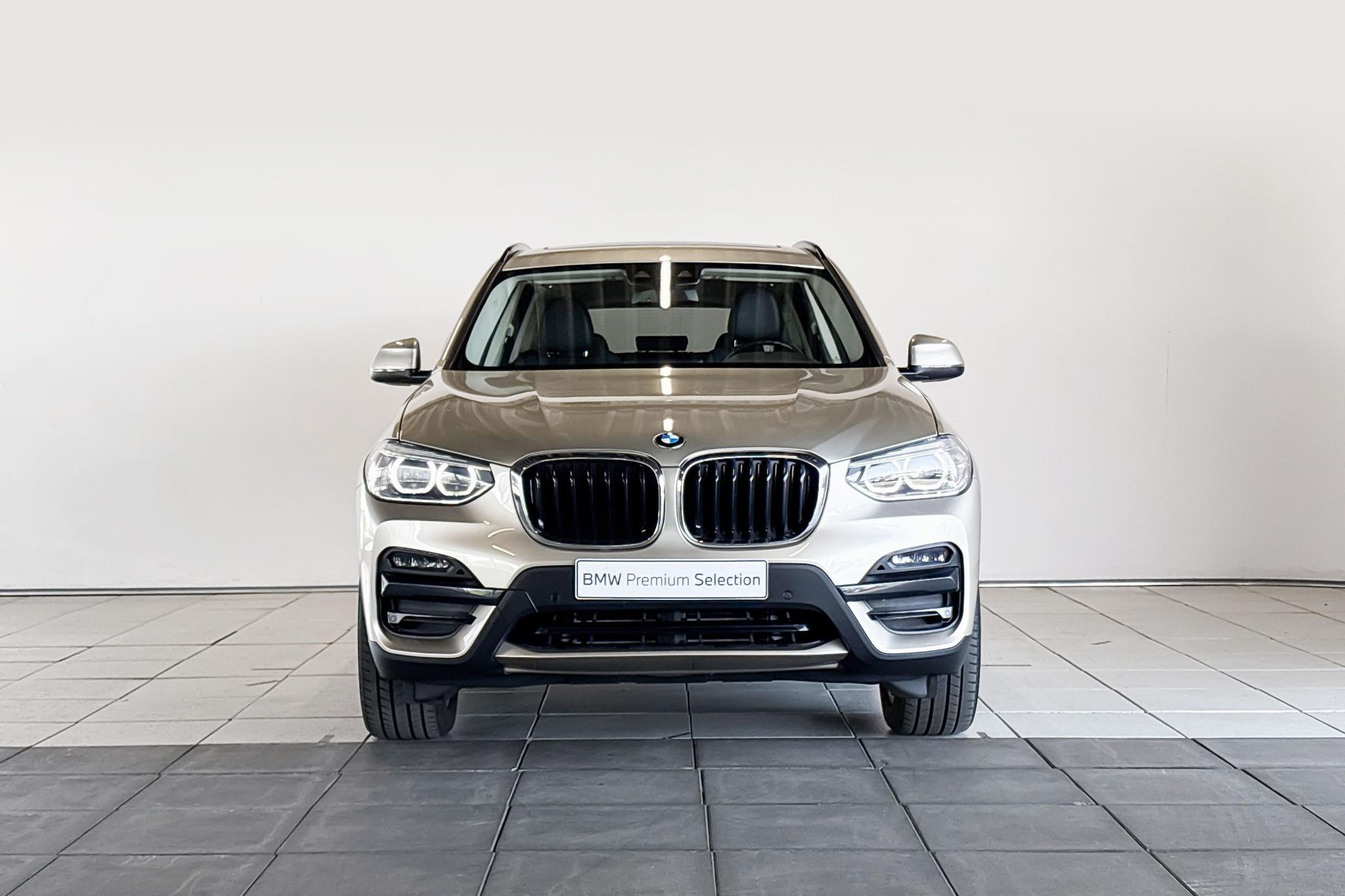 Foto van BMW X3 Xdrive20i