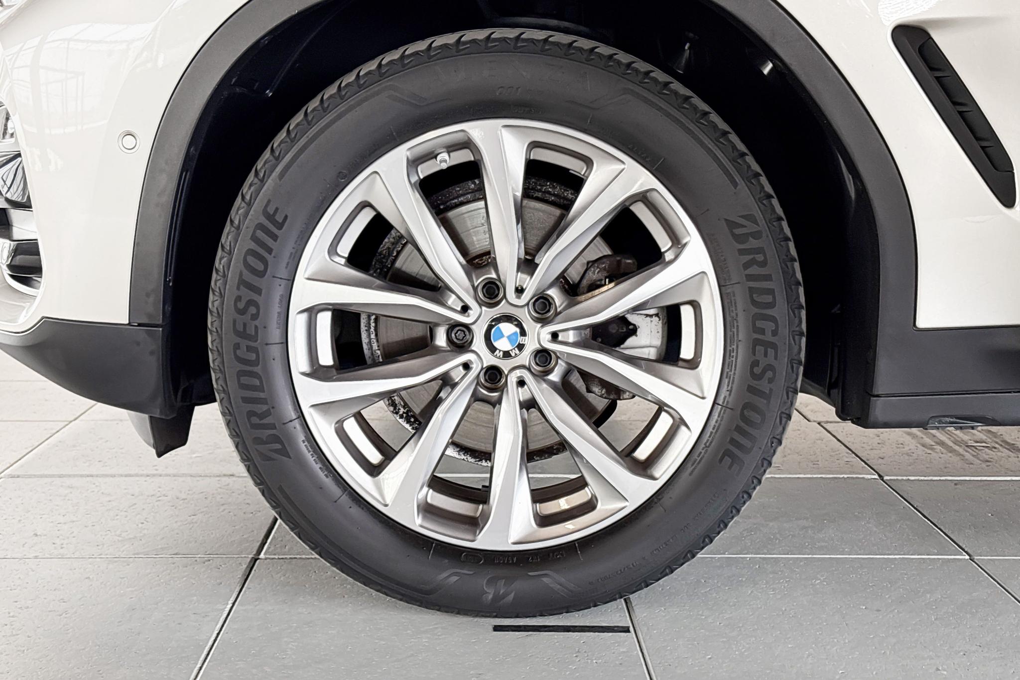 Foto van BMW X3 Xdrive20i
