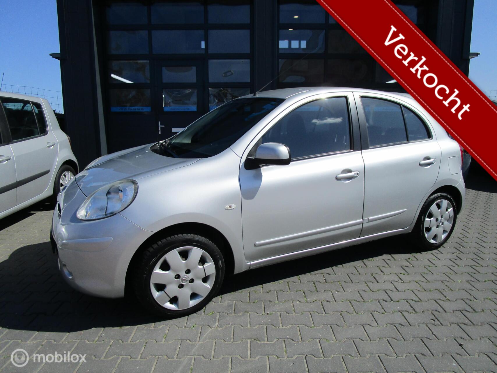 Nissan Nissan Micra 1.2 DIG-S Acenta 5drs 74dkm! Nap Airco Zuinig! 2013 - voorkant